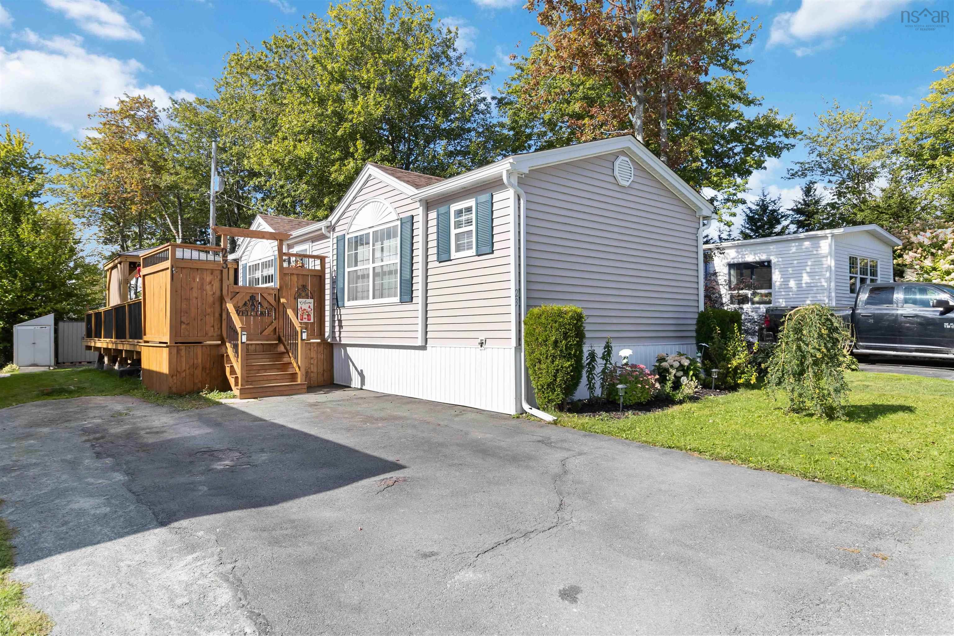 Thumbnail image for 23 THIRD Street MLS<sup>®</sup> 202523481