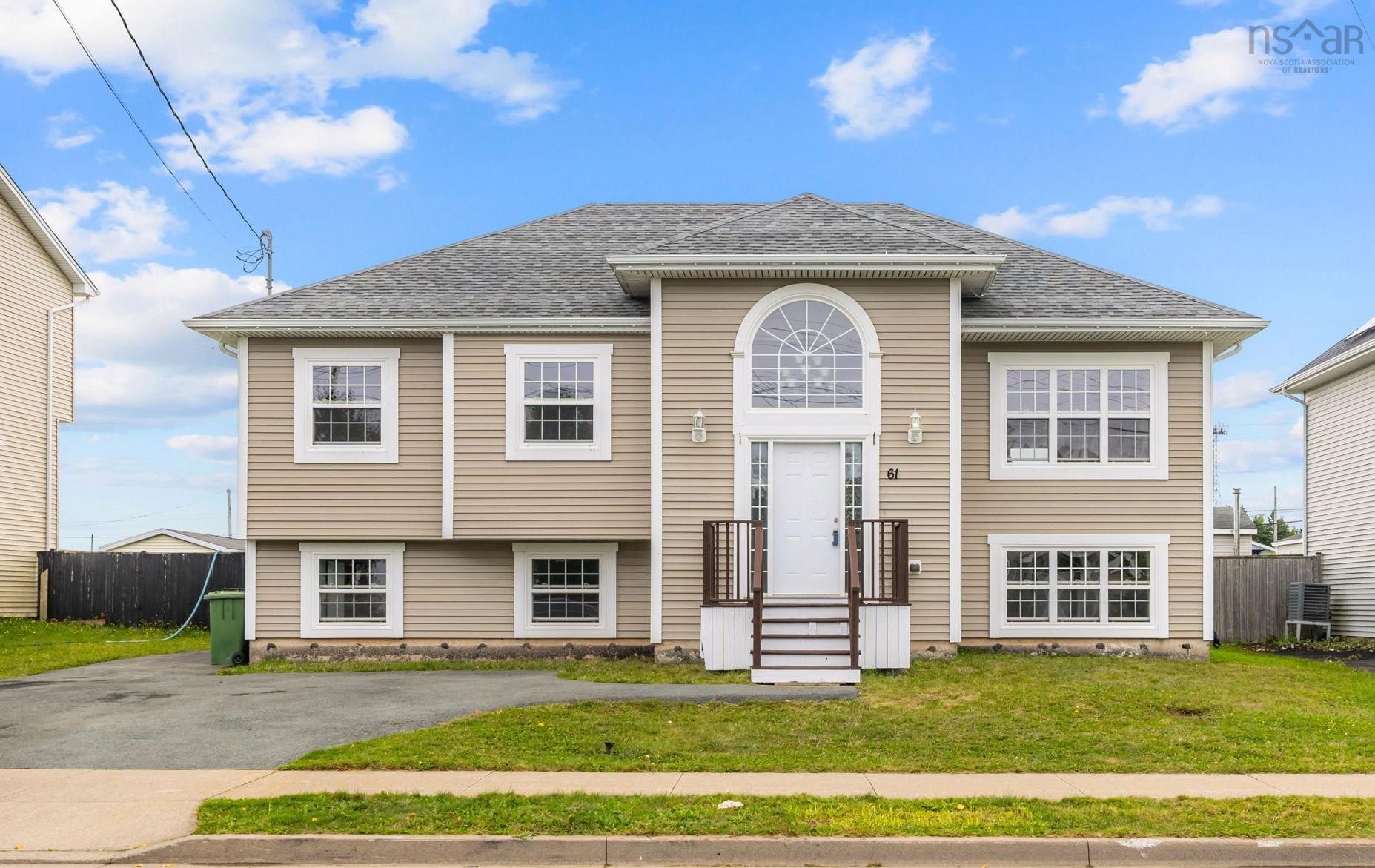 Thumbnail image for 61 Taylorwood Lane MLS<sup>®</sup> 202523847