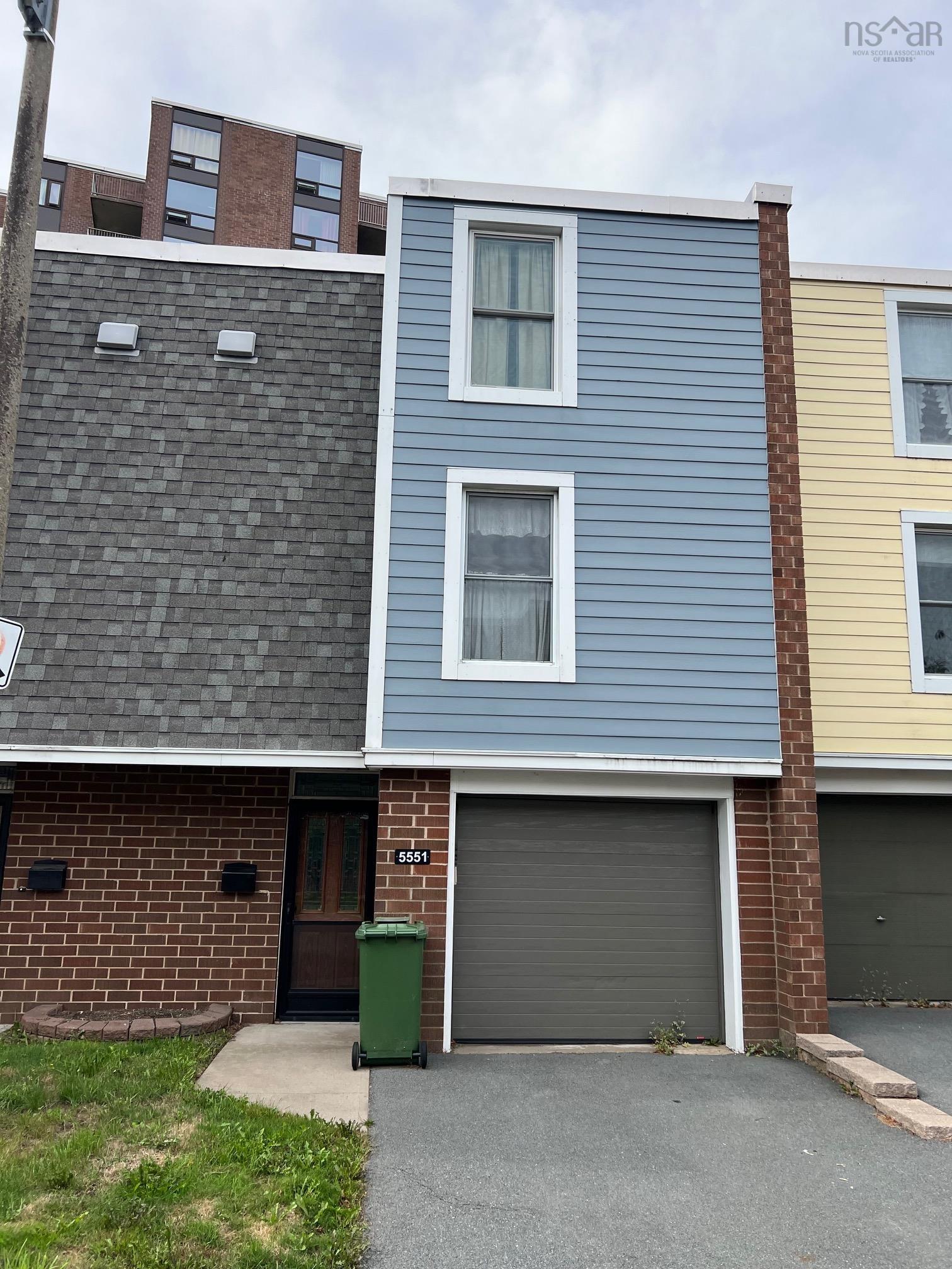 Thumbnail image for 5551 Stoneham Court MLS<sup>®</sup> 202524299