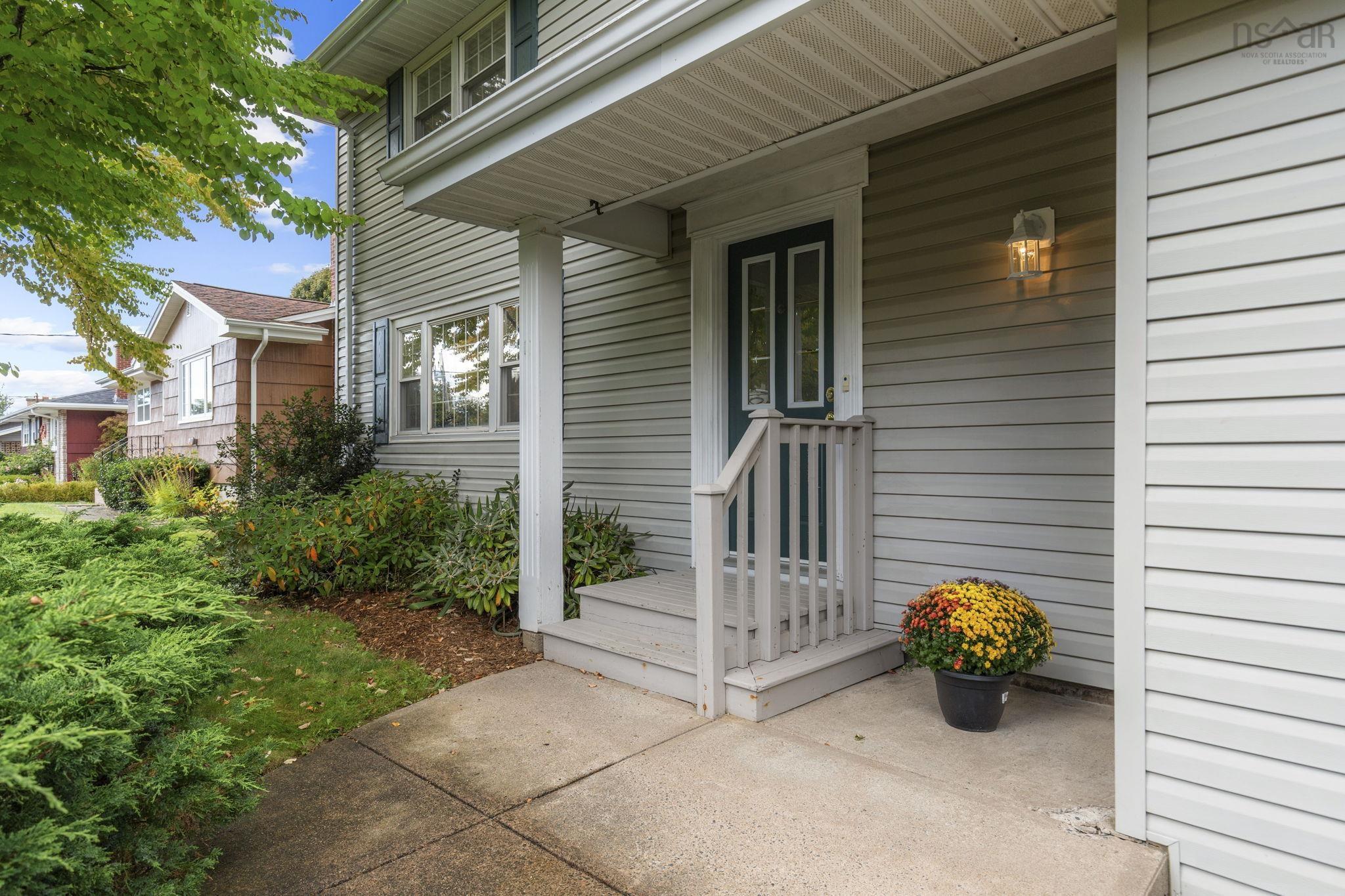 View image 12