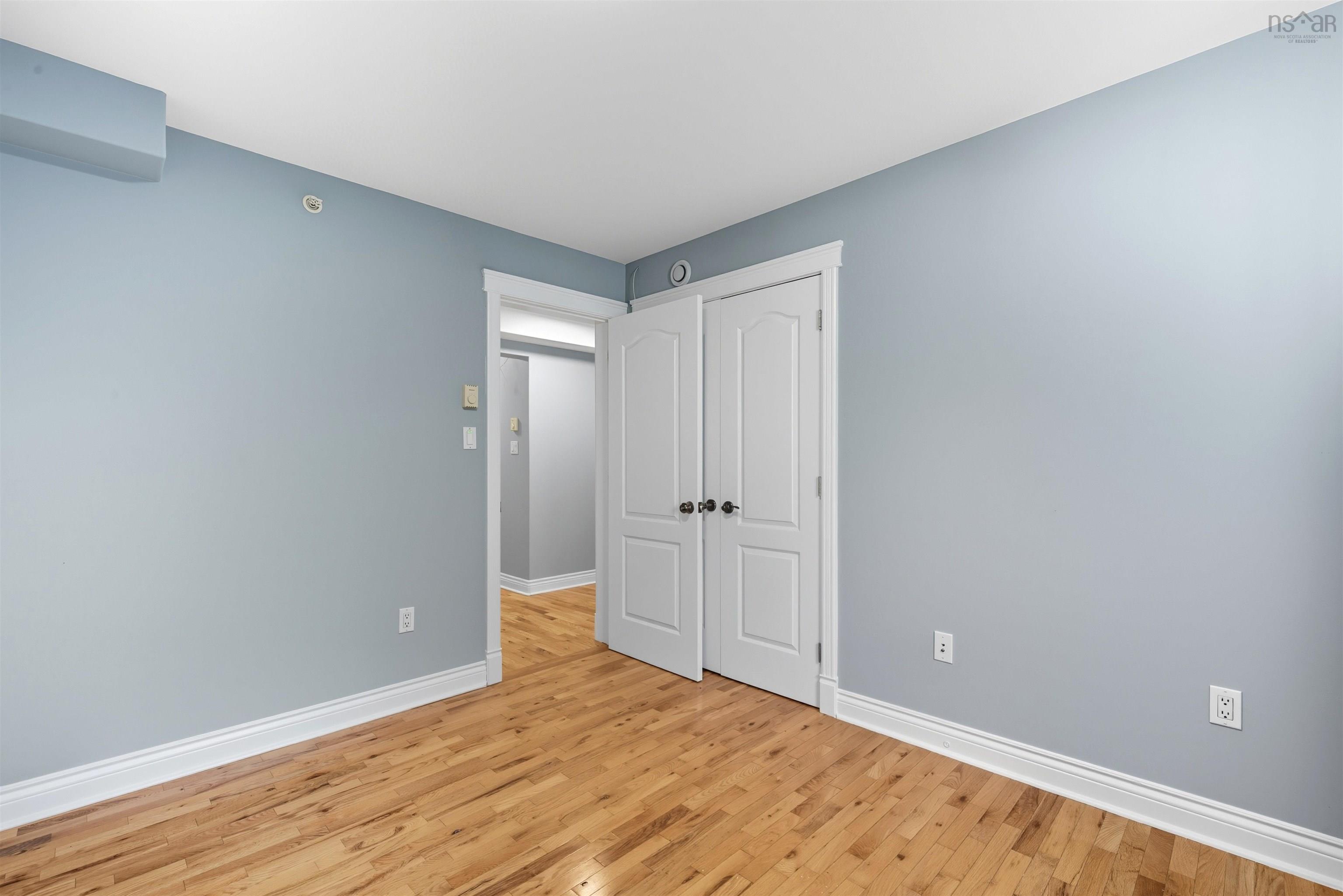 View image 18