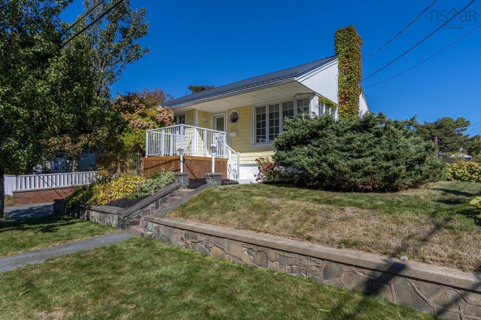 Thumbnail image for 2 Ryland Avenue MLS<sup>®</sup> 202525412