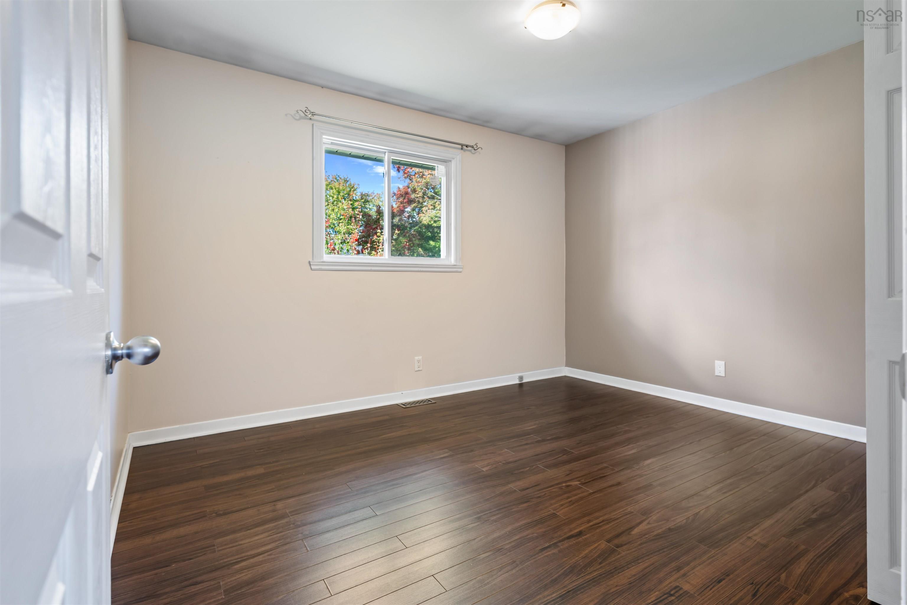 View image 18