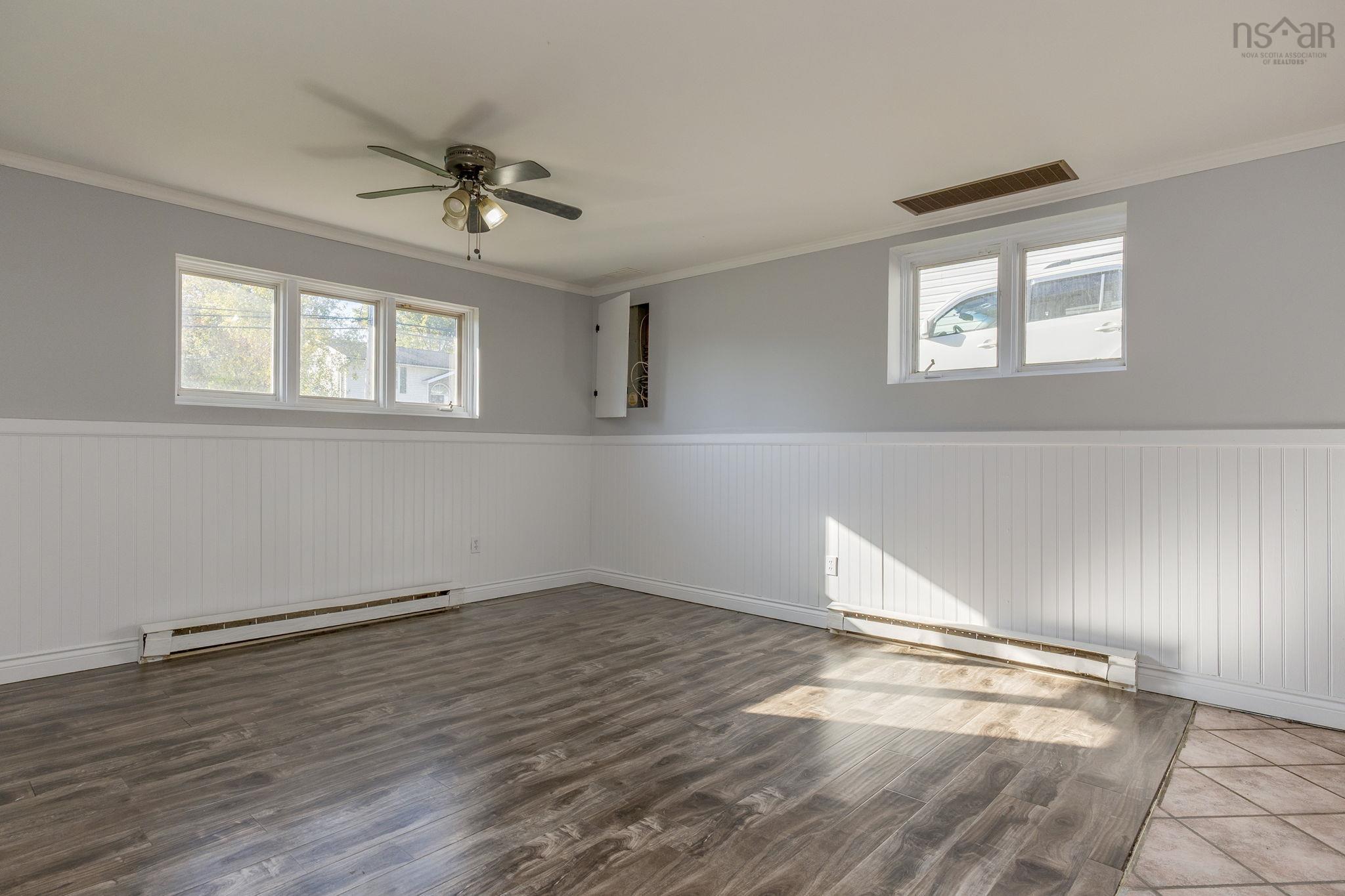 View image 8