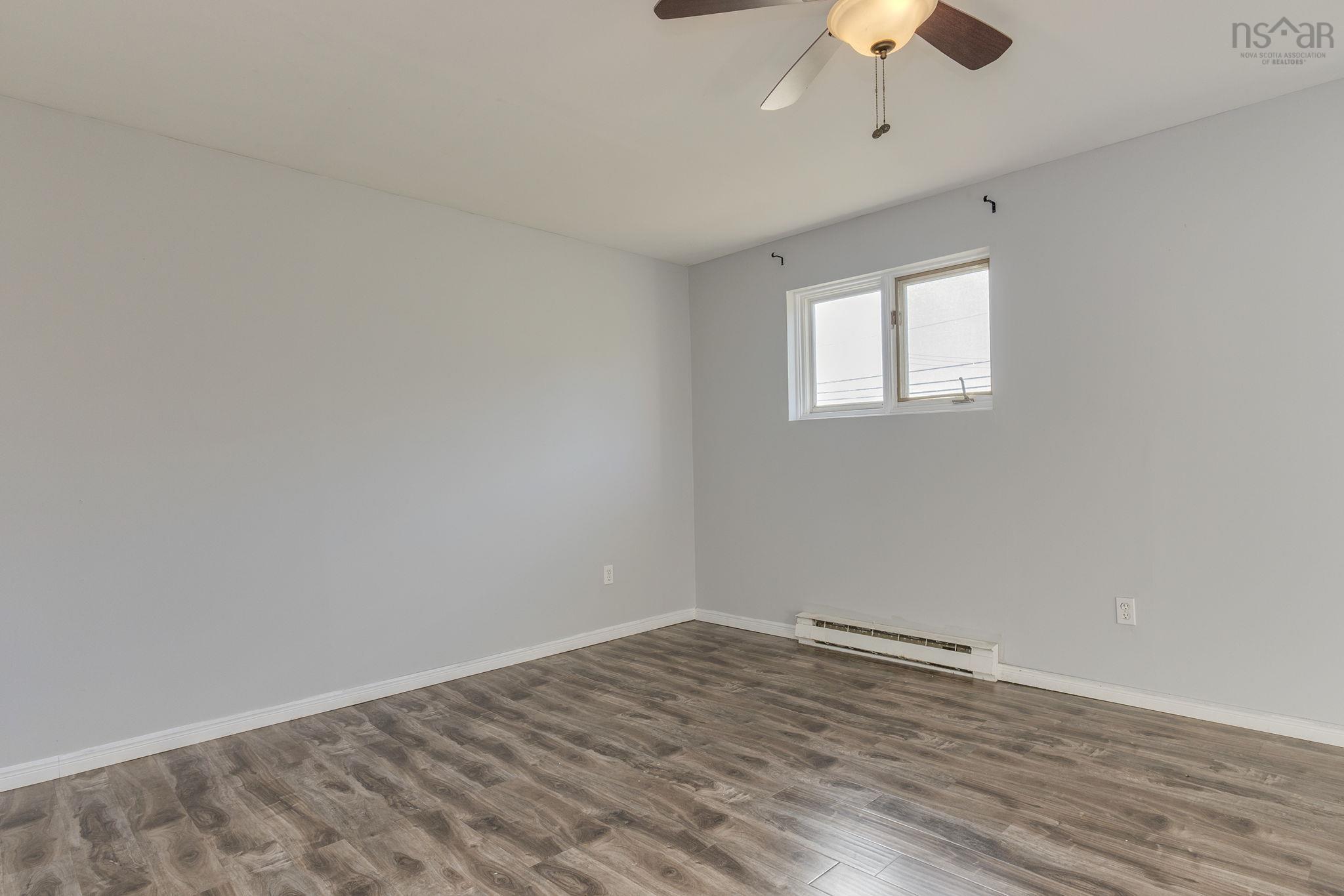 View image 12