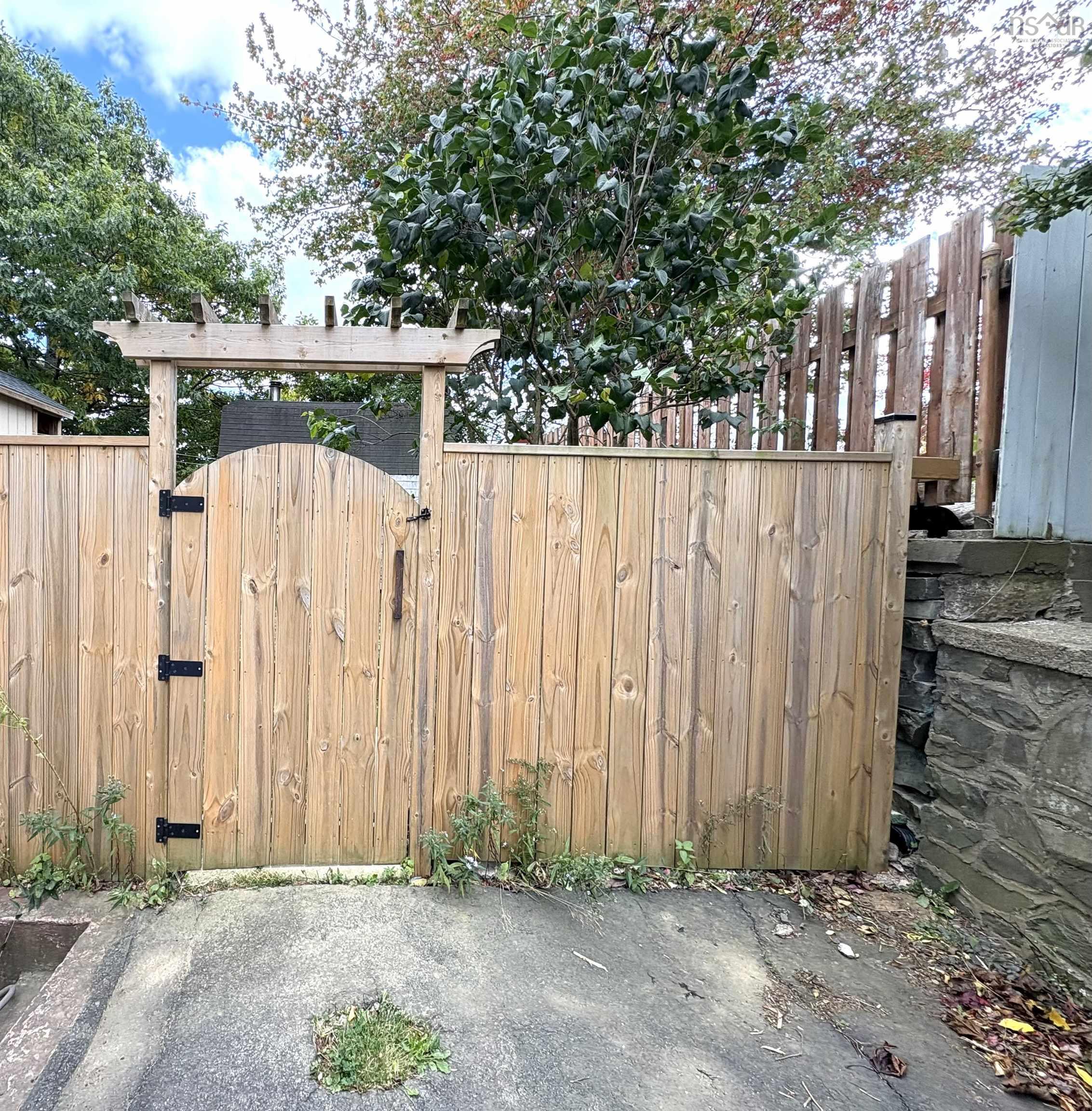View image 17