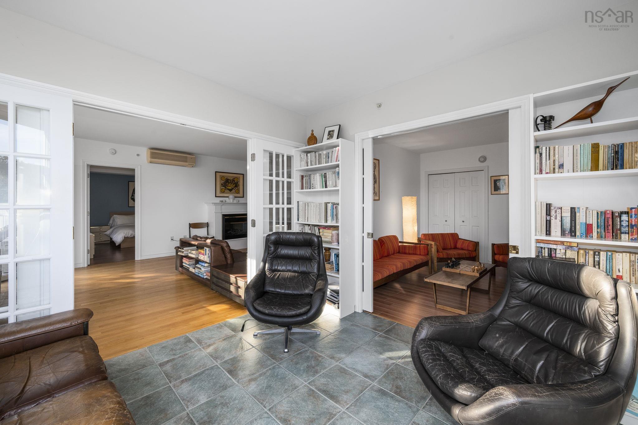 View image 11