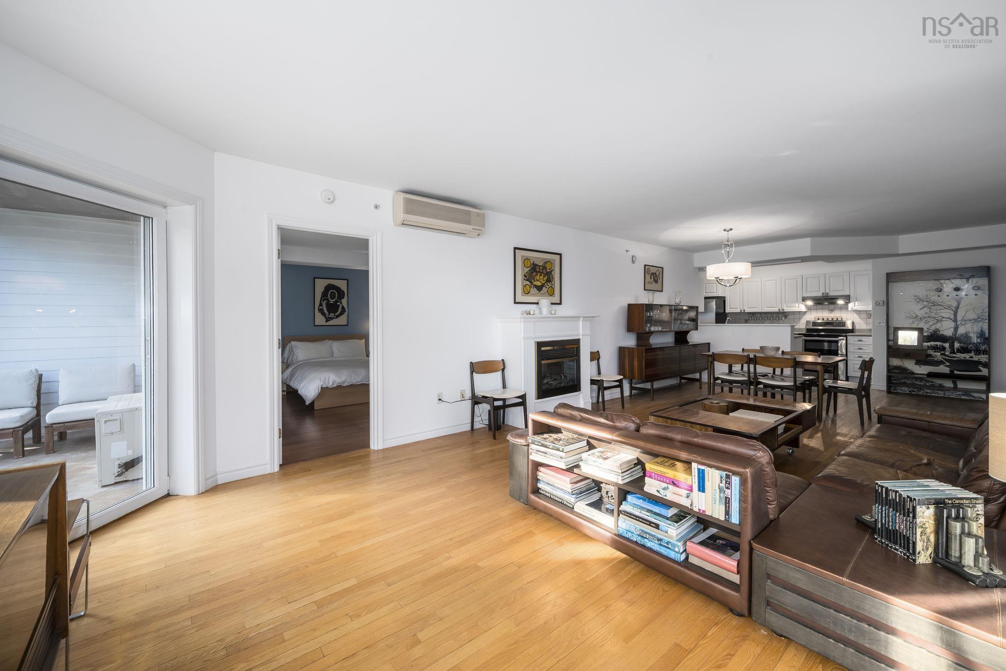 View image 18