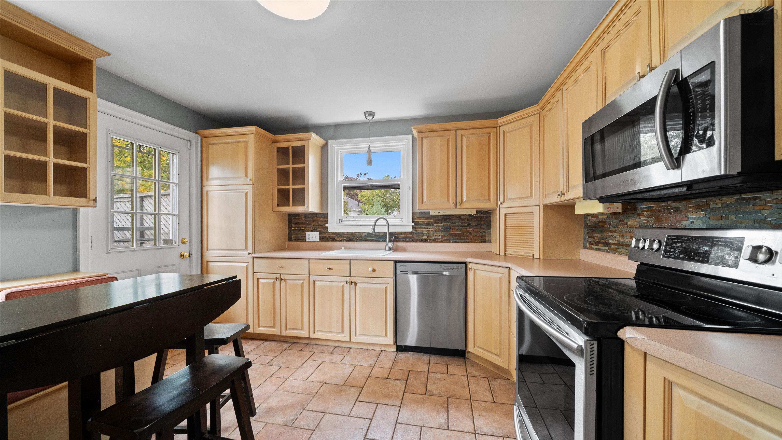 View image 16