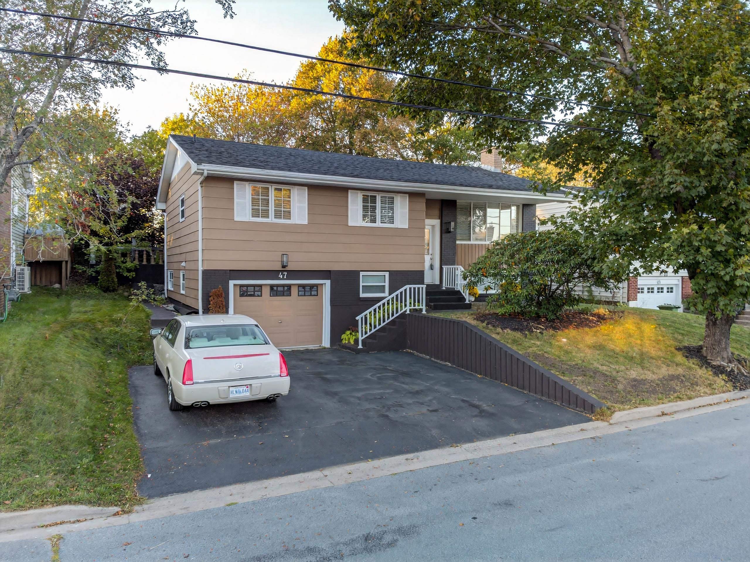 Thumbnail image for 47 Kingston Crescent MLS<sup>®</sup> 202525577