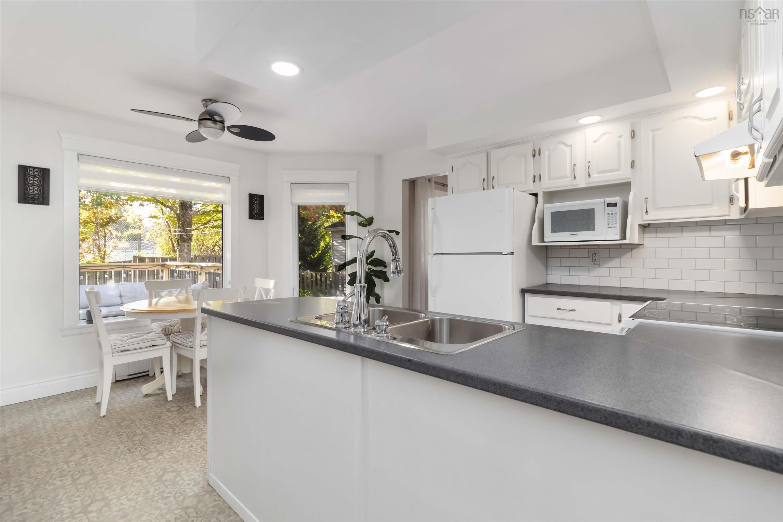 View image 17