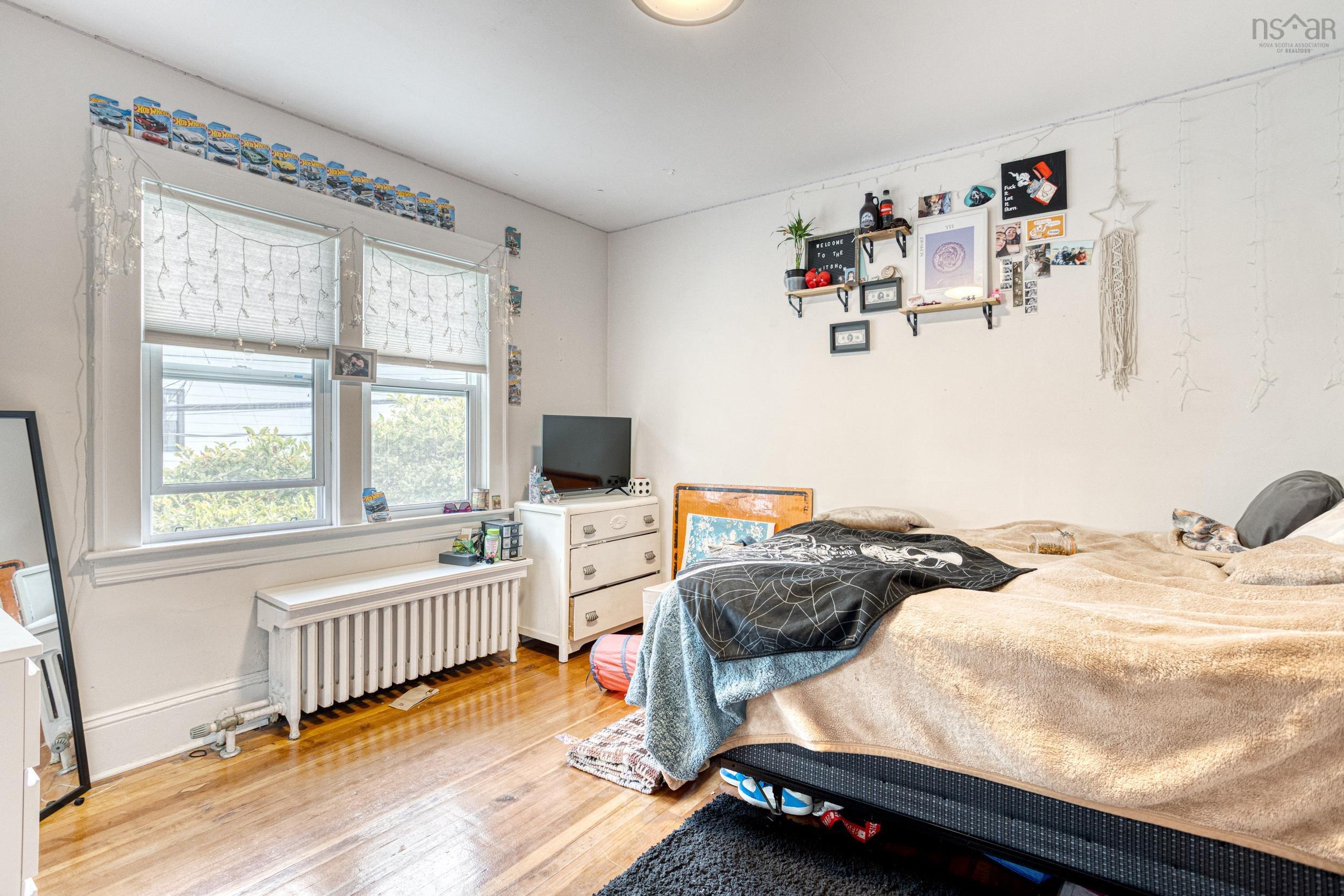View image 11