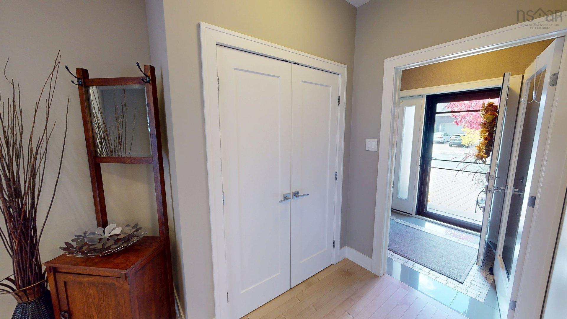 View image 12
