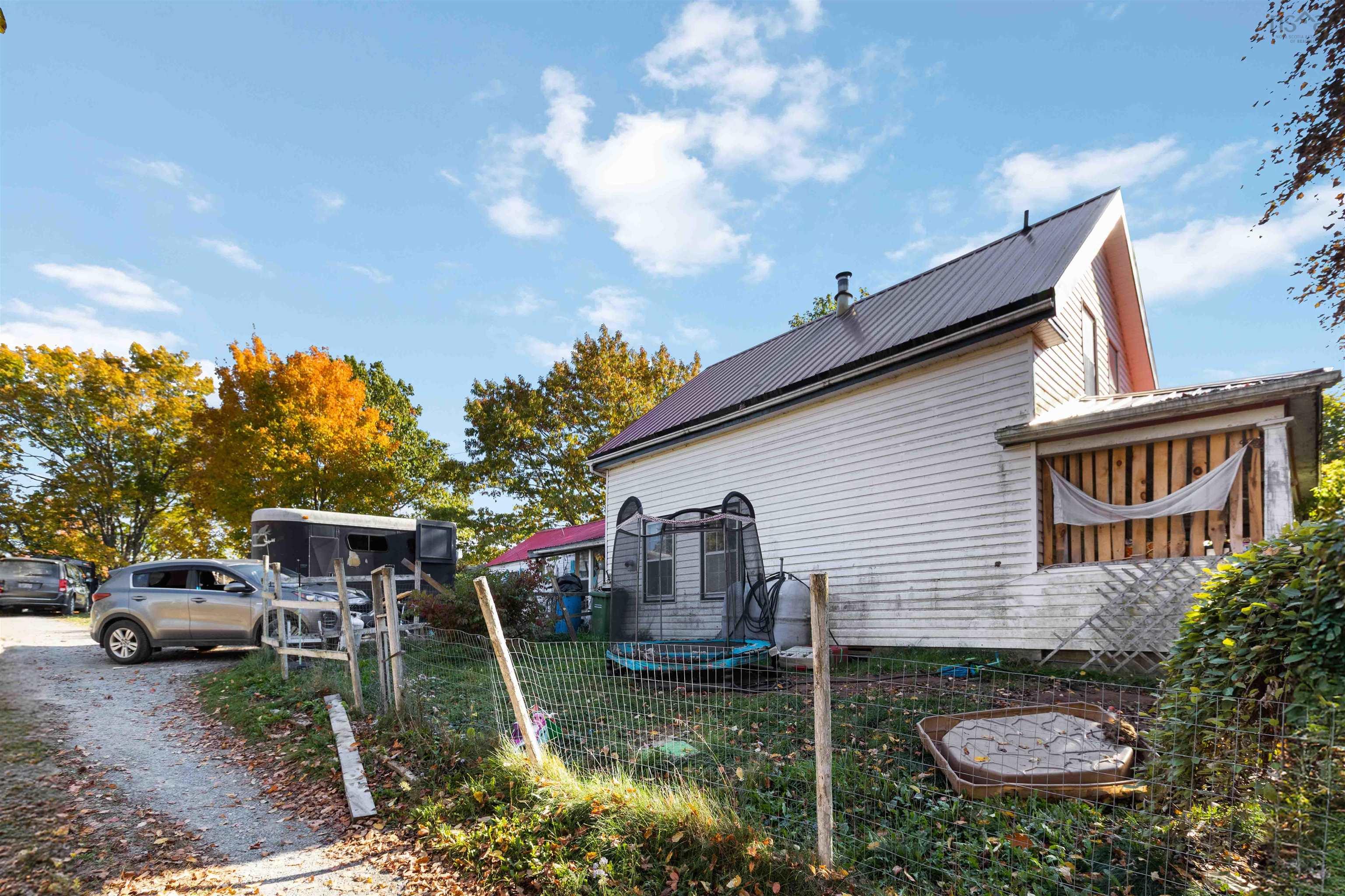 View image 18