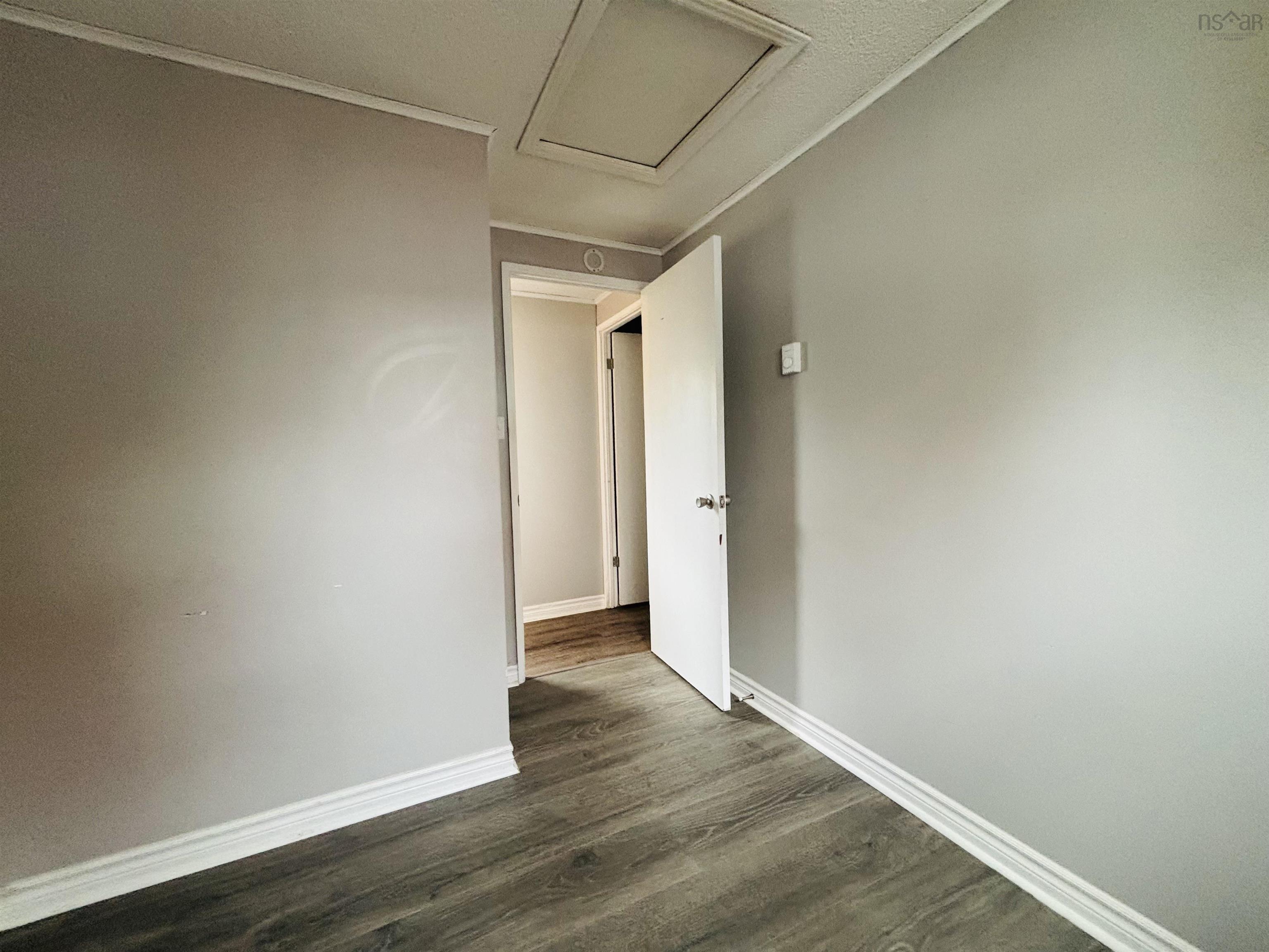 View image 8