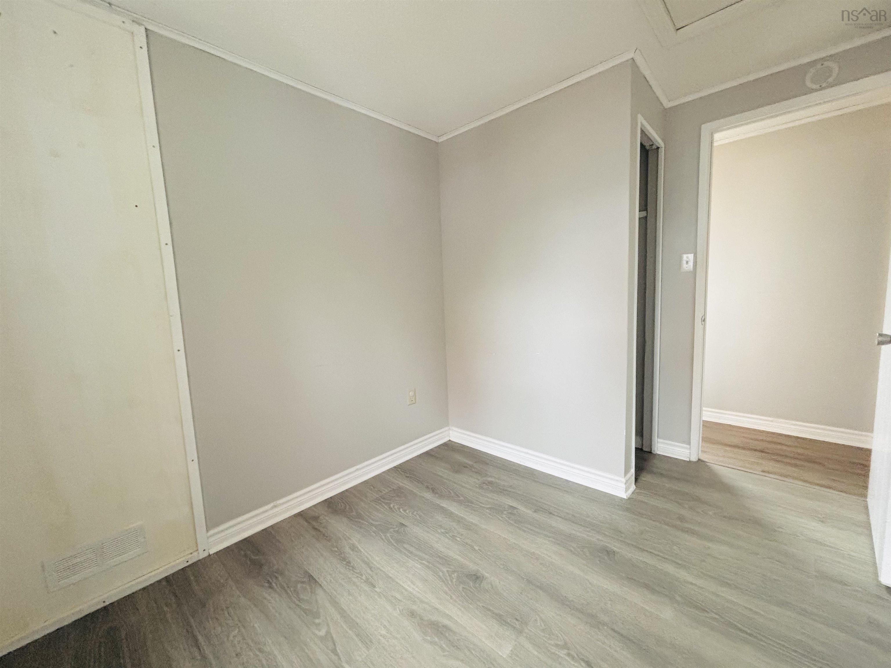 View image 9