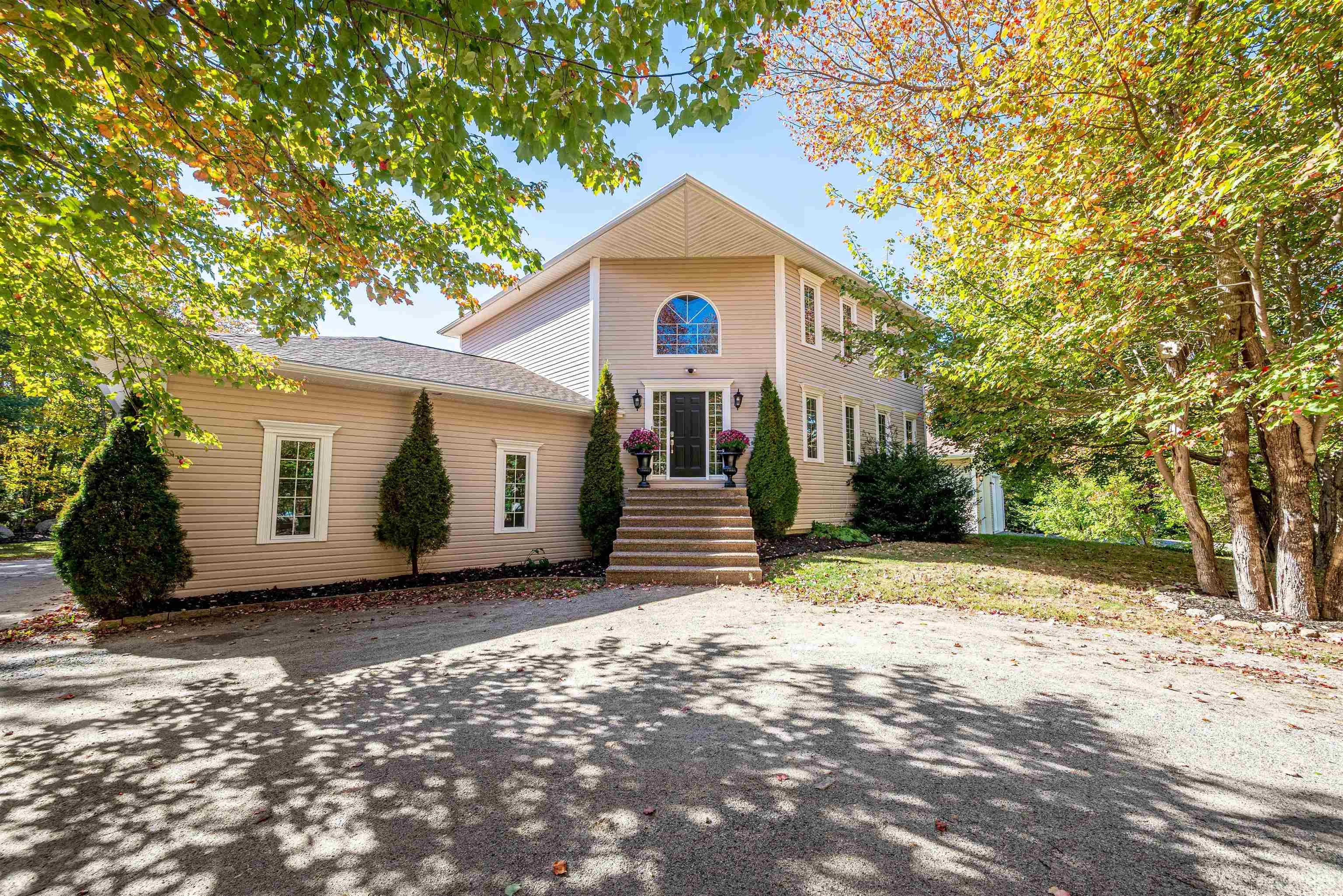 Thumbnail image for 9 Haliburton Crescent MLS<sup>®</sup> 202525676