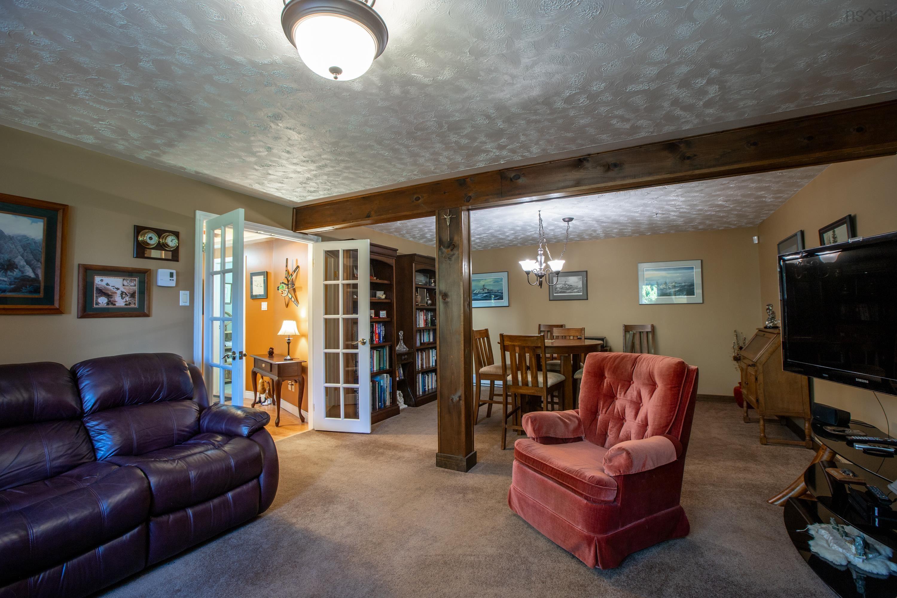 View image 17