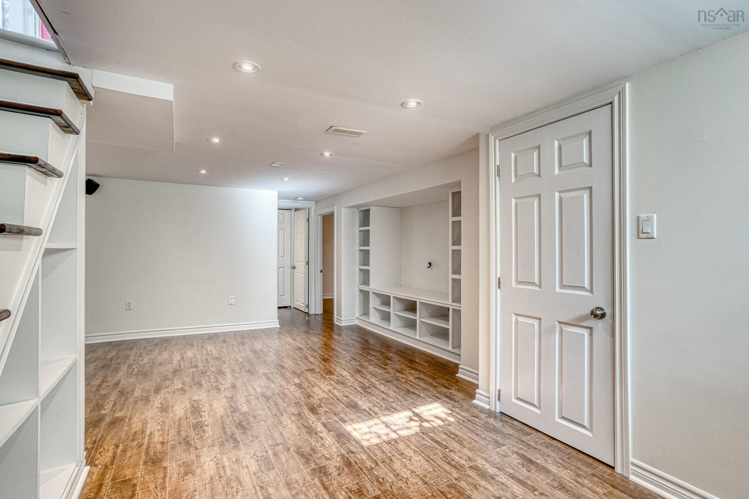 View image 9