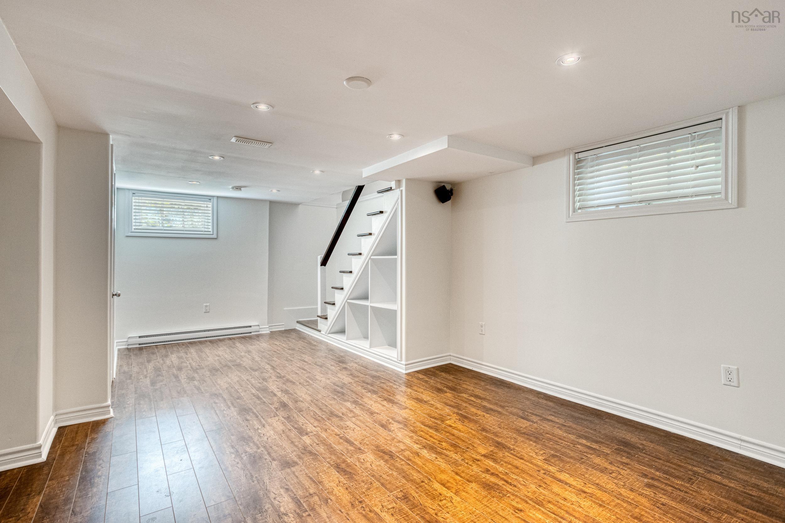 View image 11