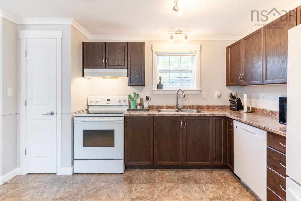 View image 12