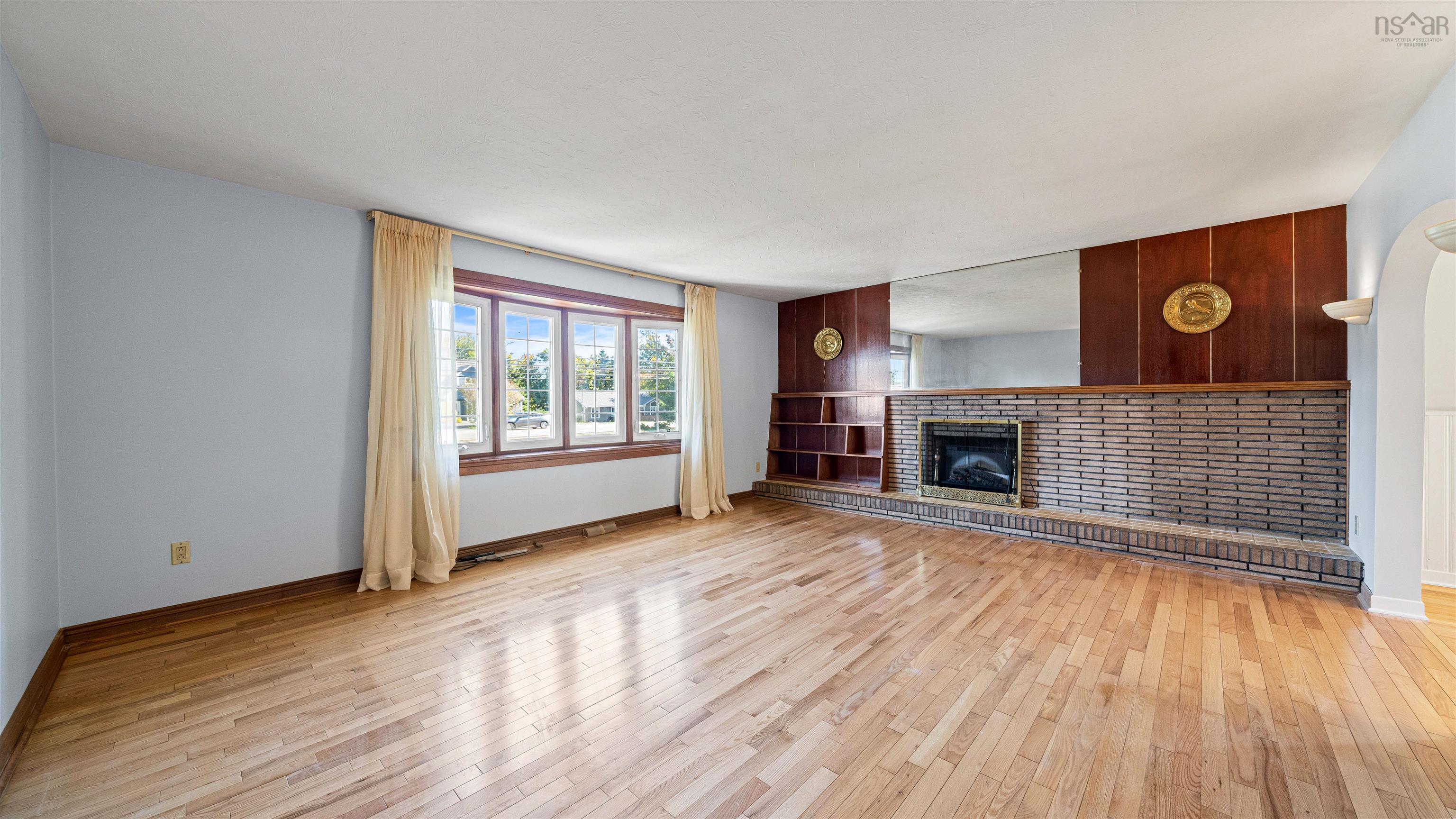 View image 9