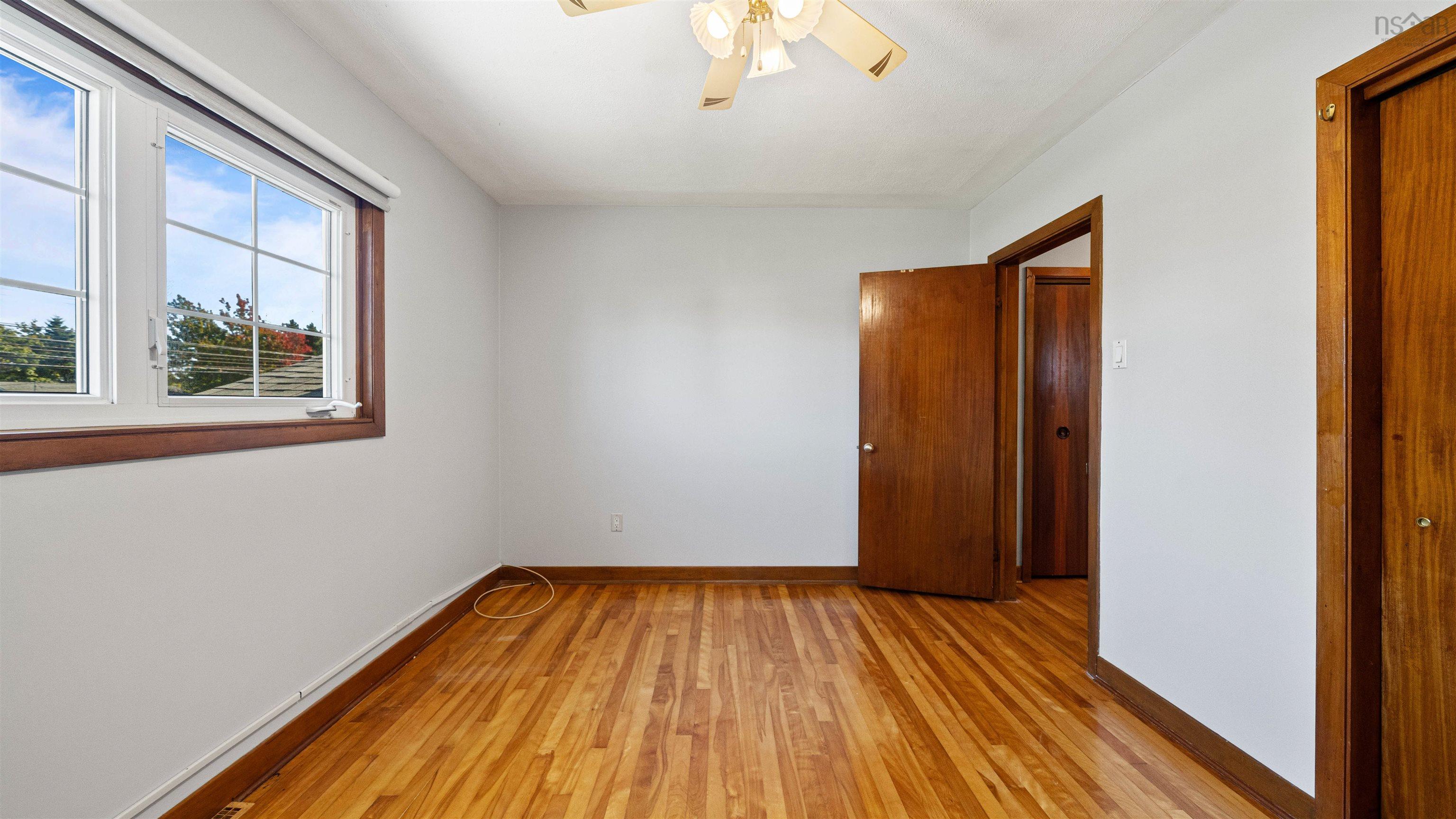 View image 18