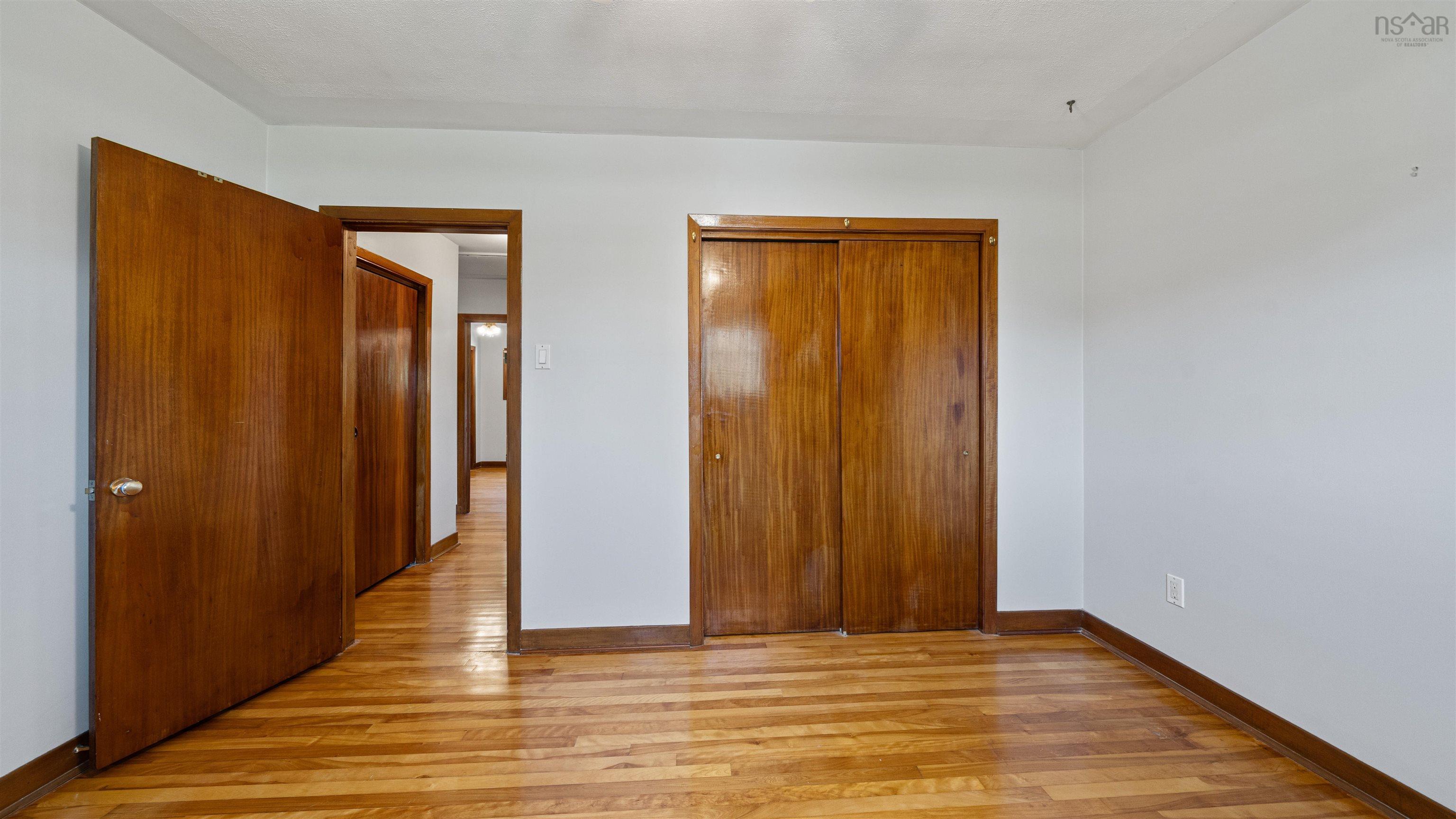 View image 19