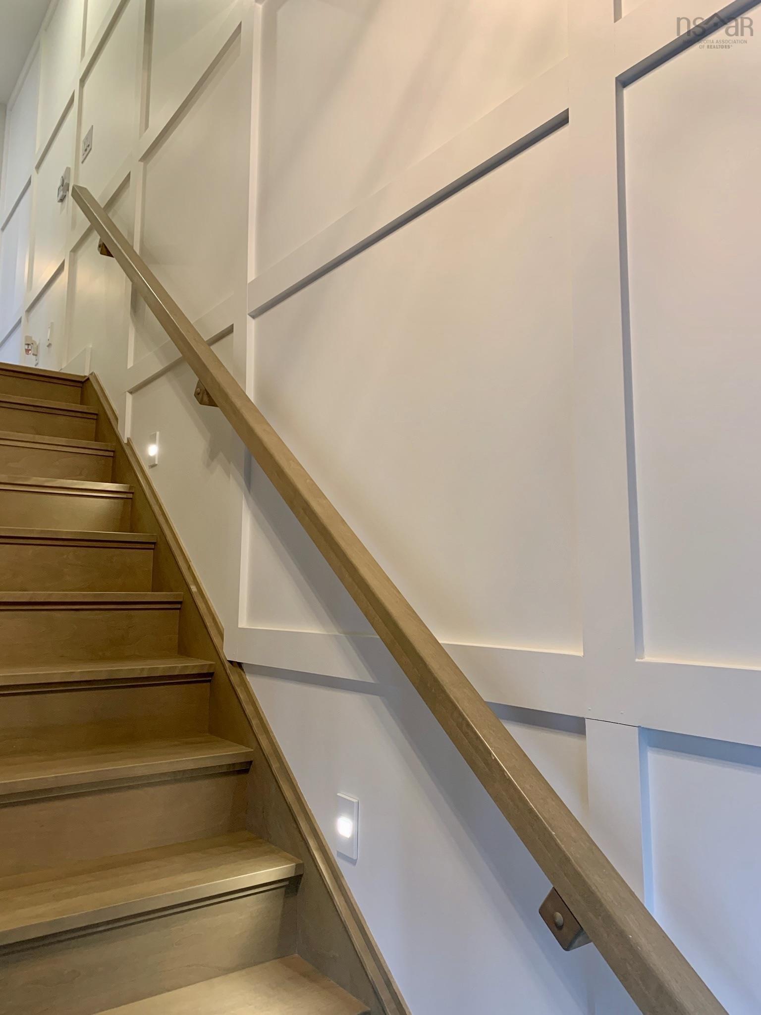 View image 18
