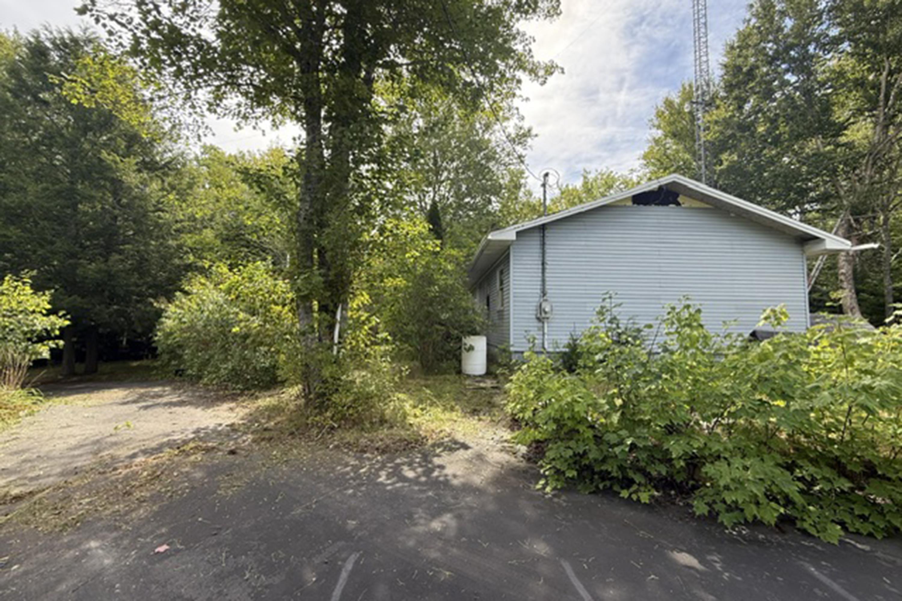 View image 12