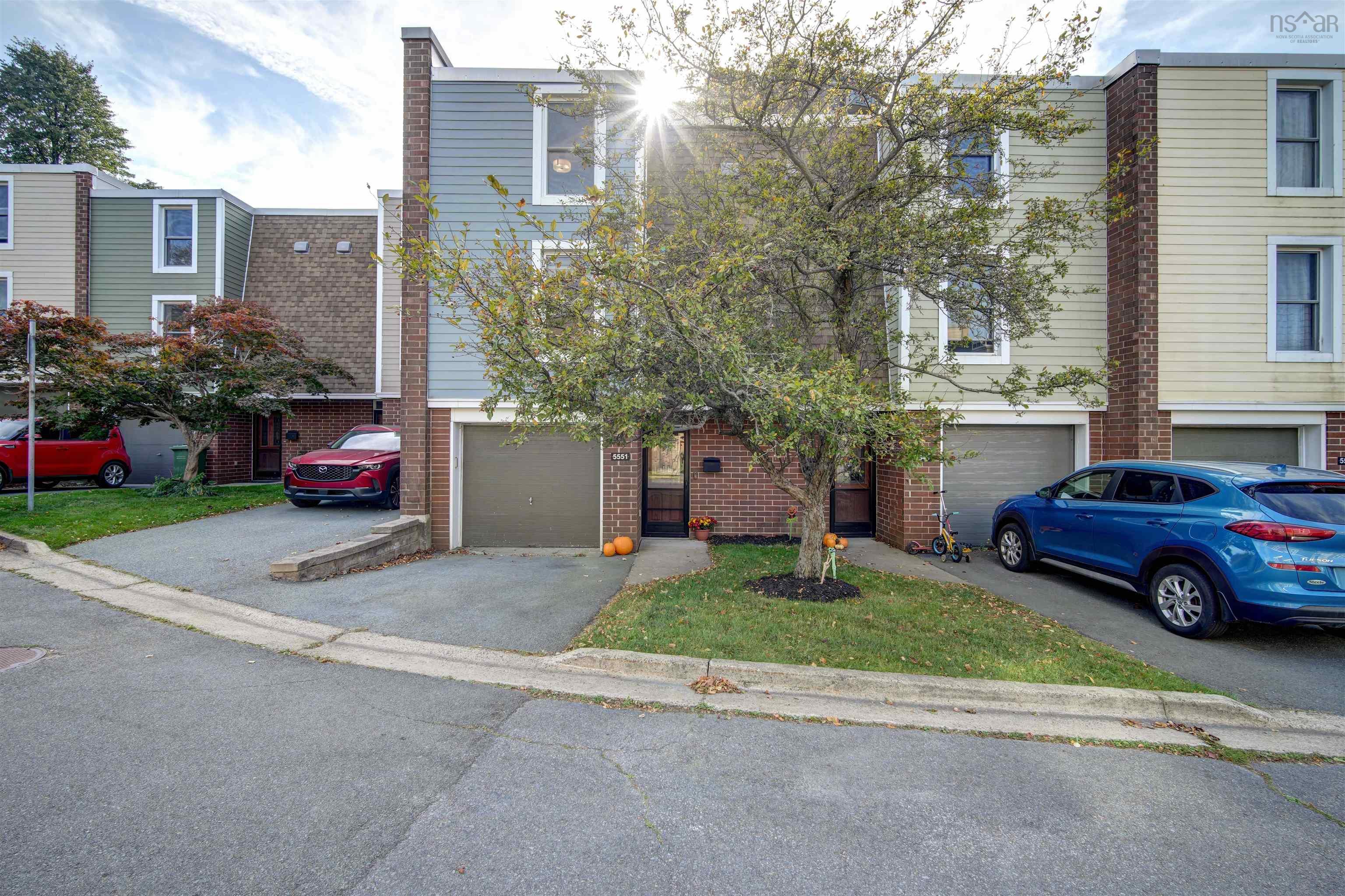 Thumbnail image for 5551 Sentinel Square MLS<sup>®</sup> 202525778