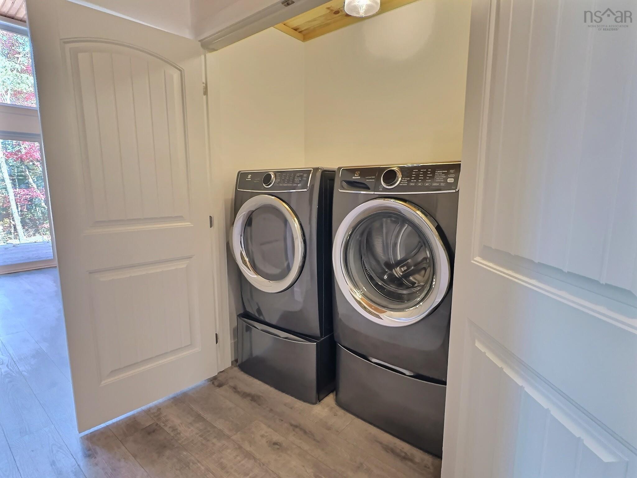 View image 11