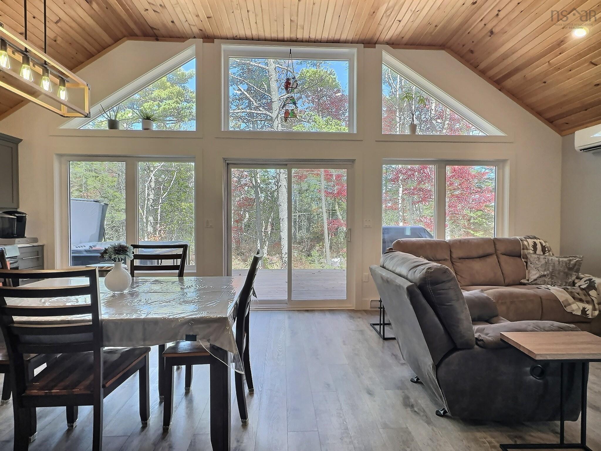 View image 18