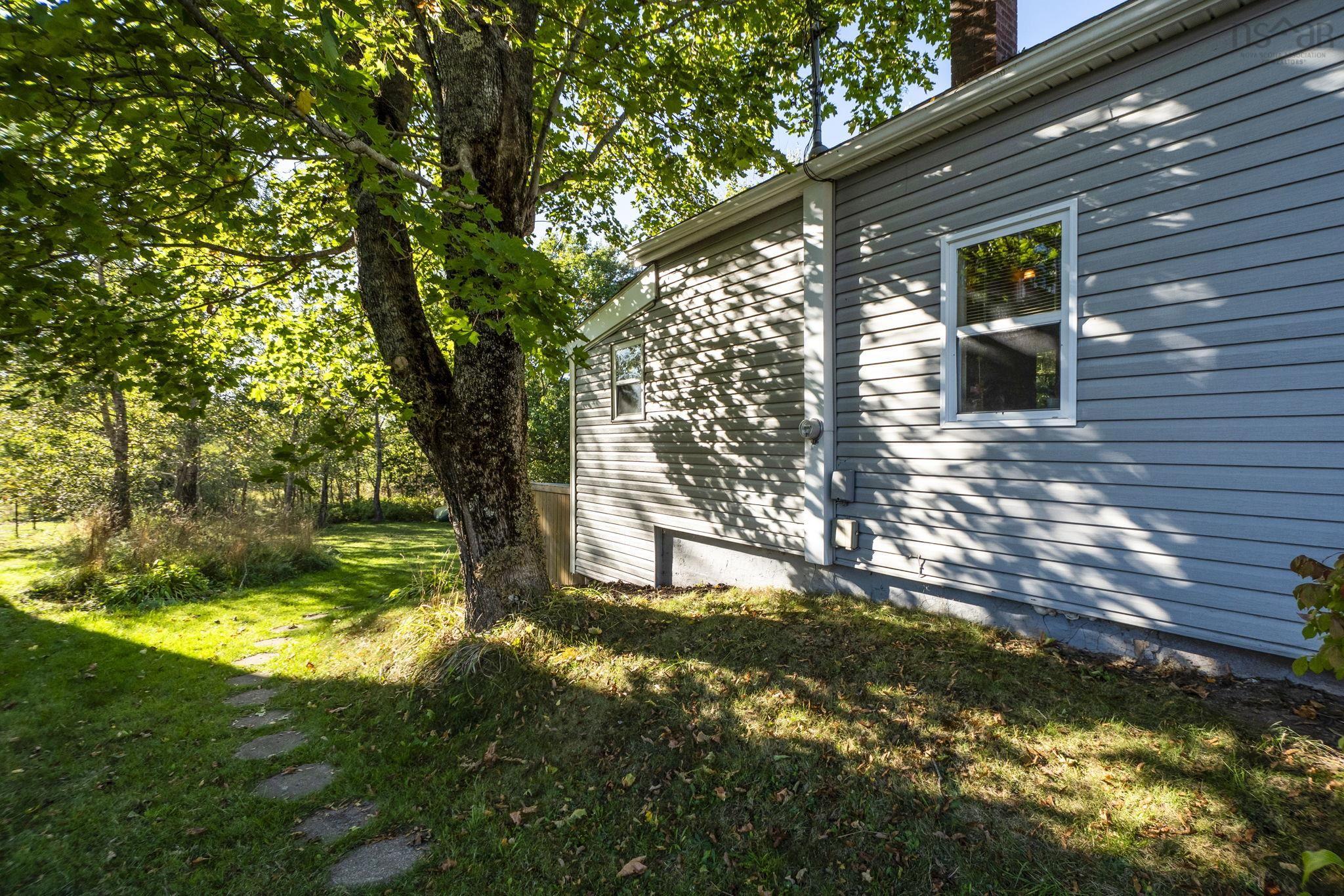 View image 21