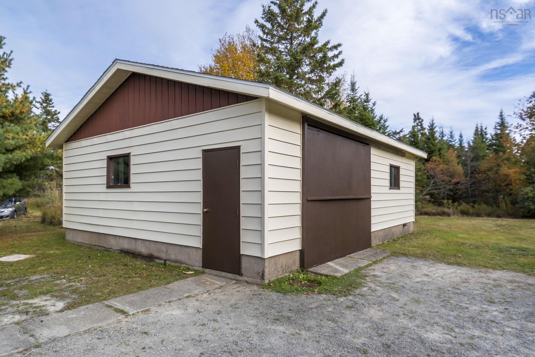 View image 18