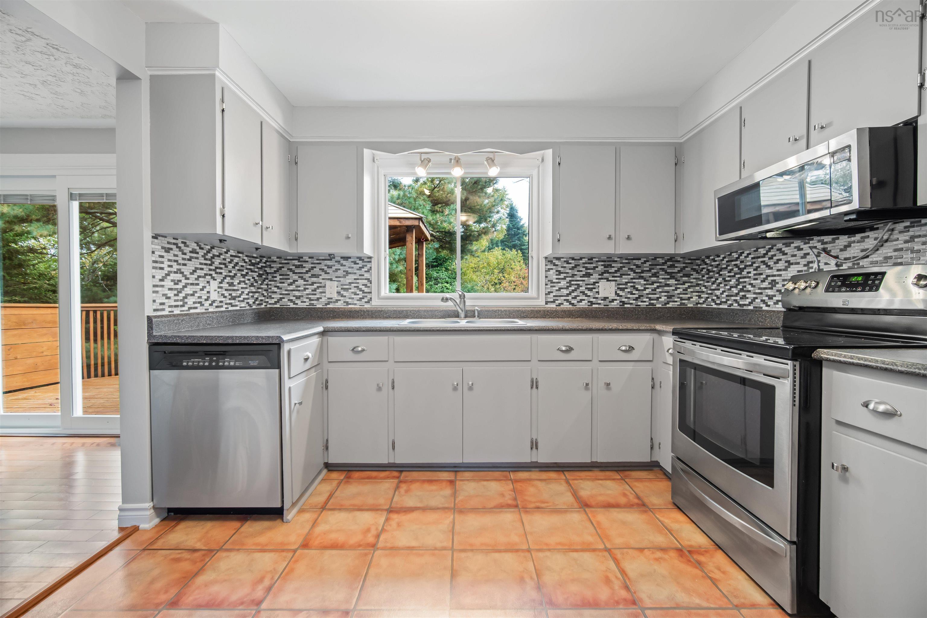 View image 18