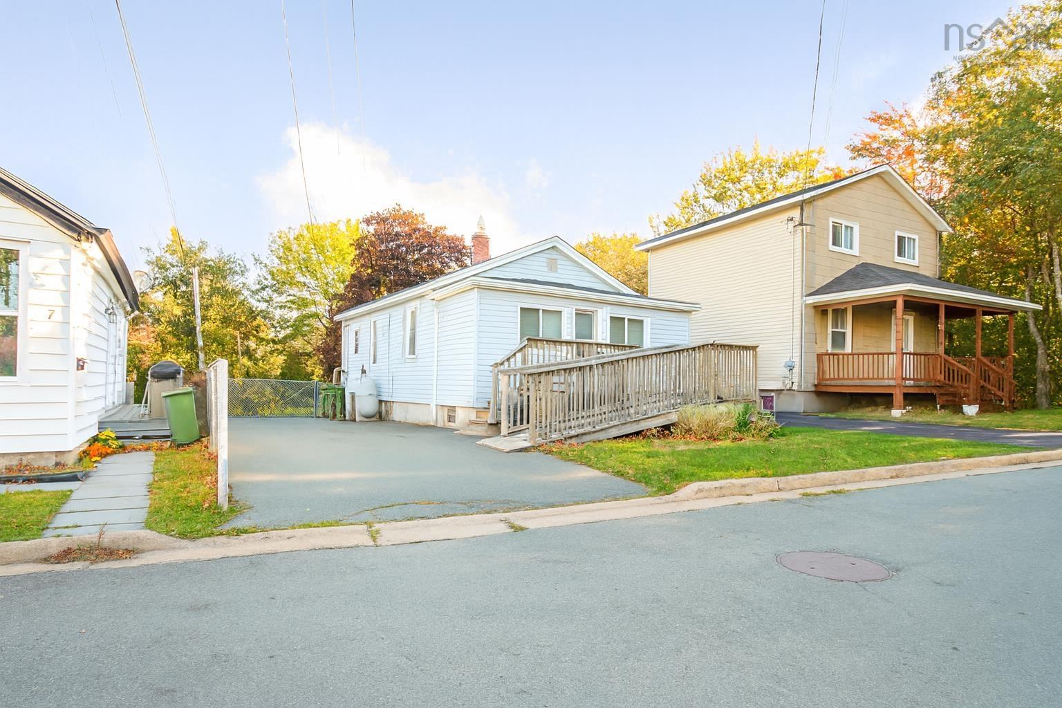 Thumbnail image for 5 Cleary Drive MLS<sup>®</sup> 202526051