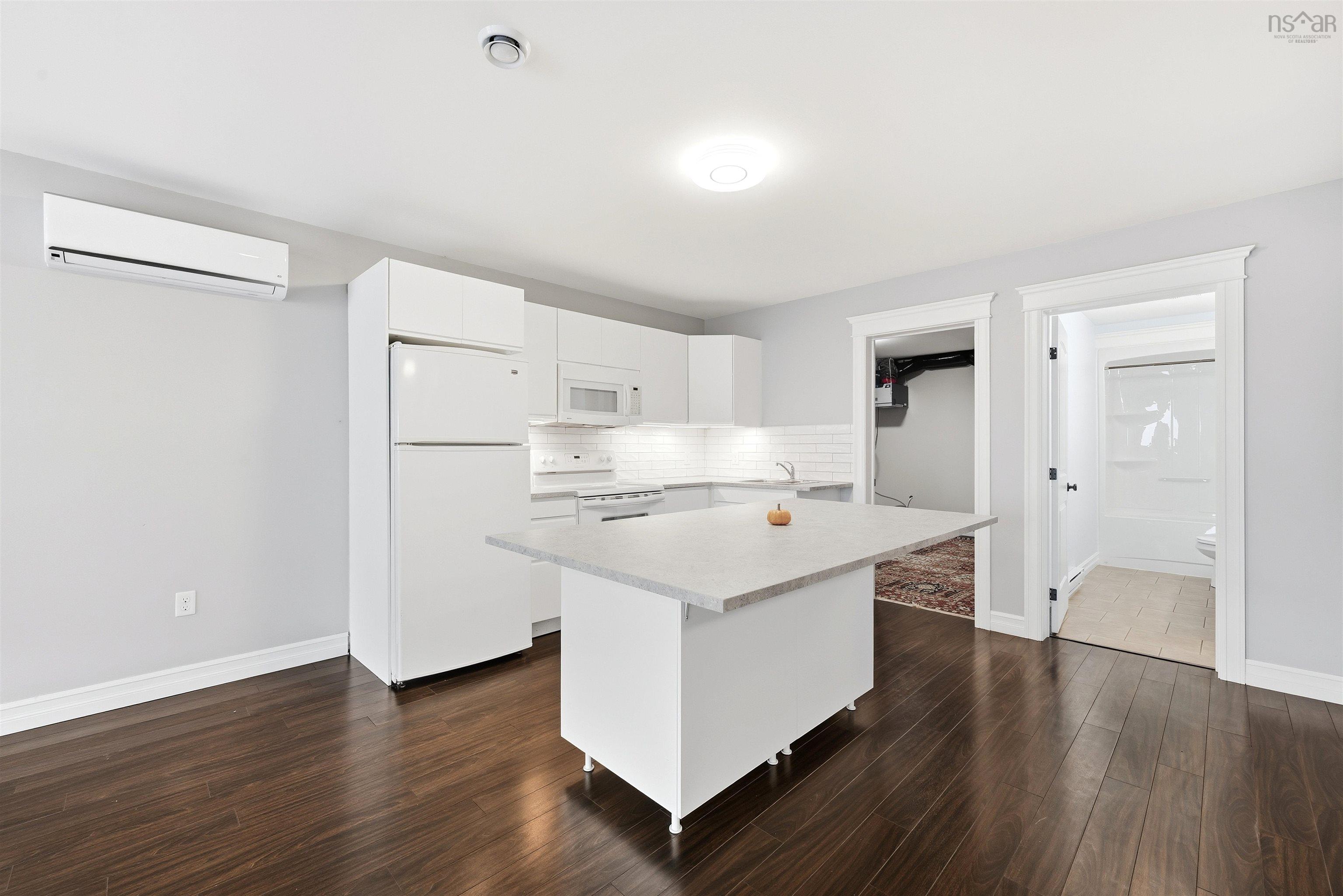 View image 18