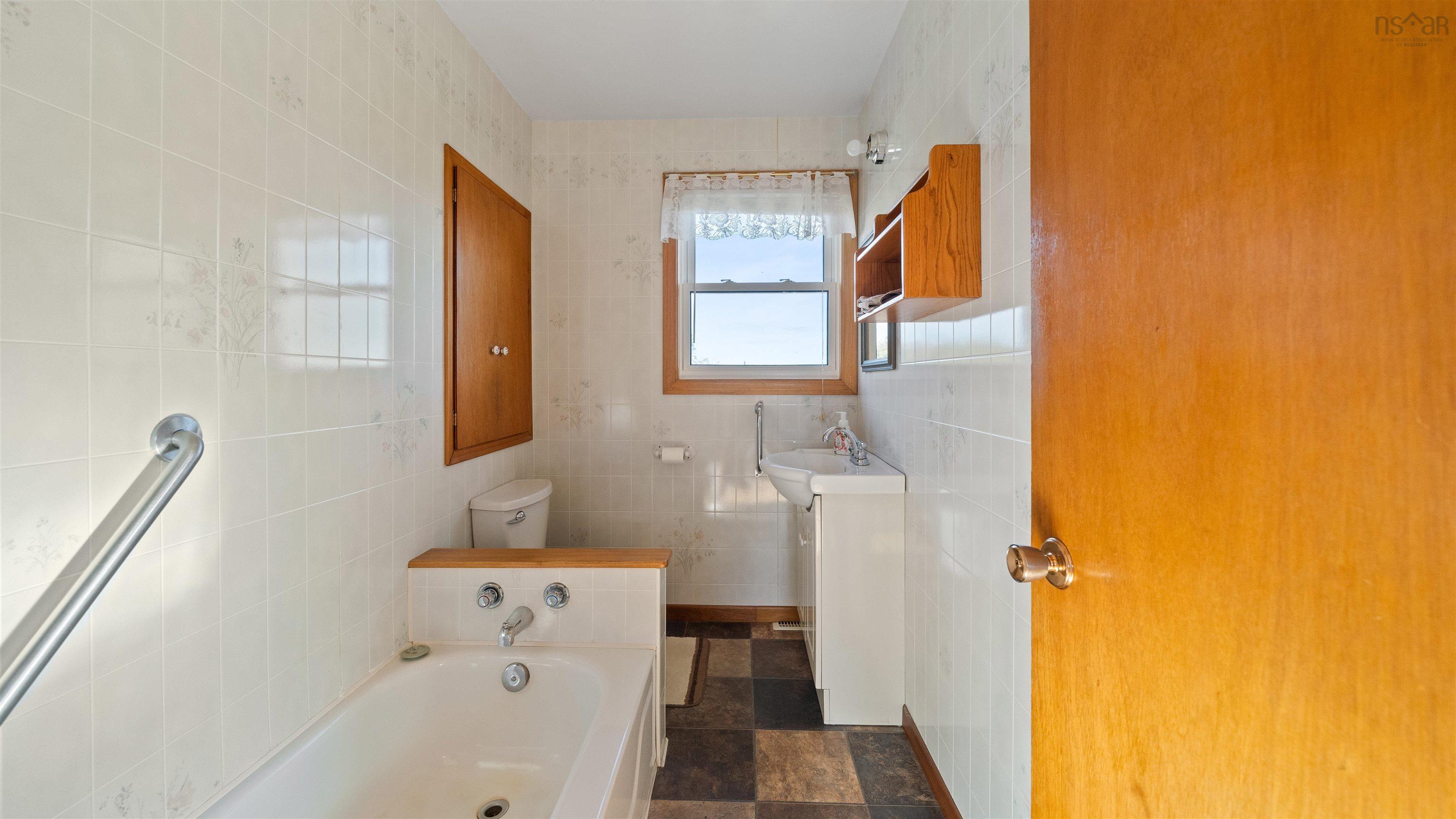 View image 11