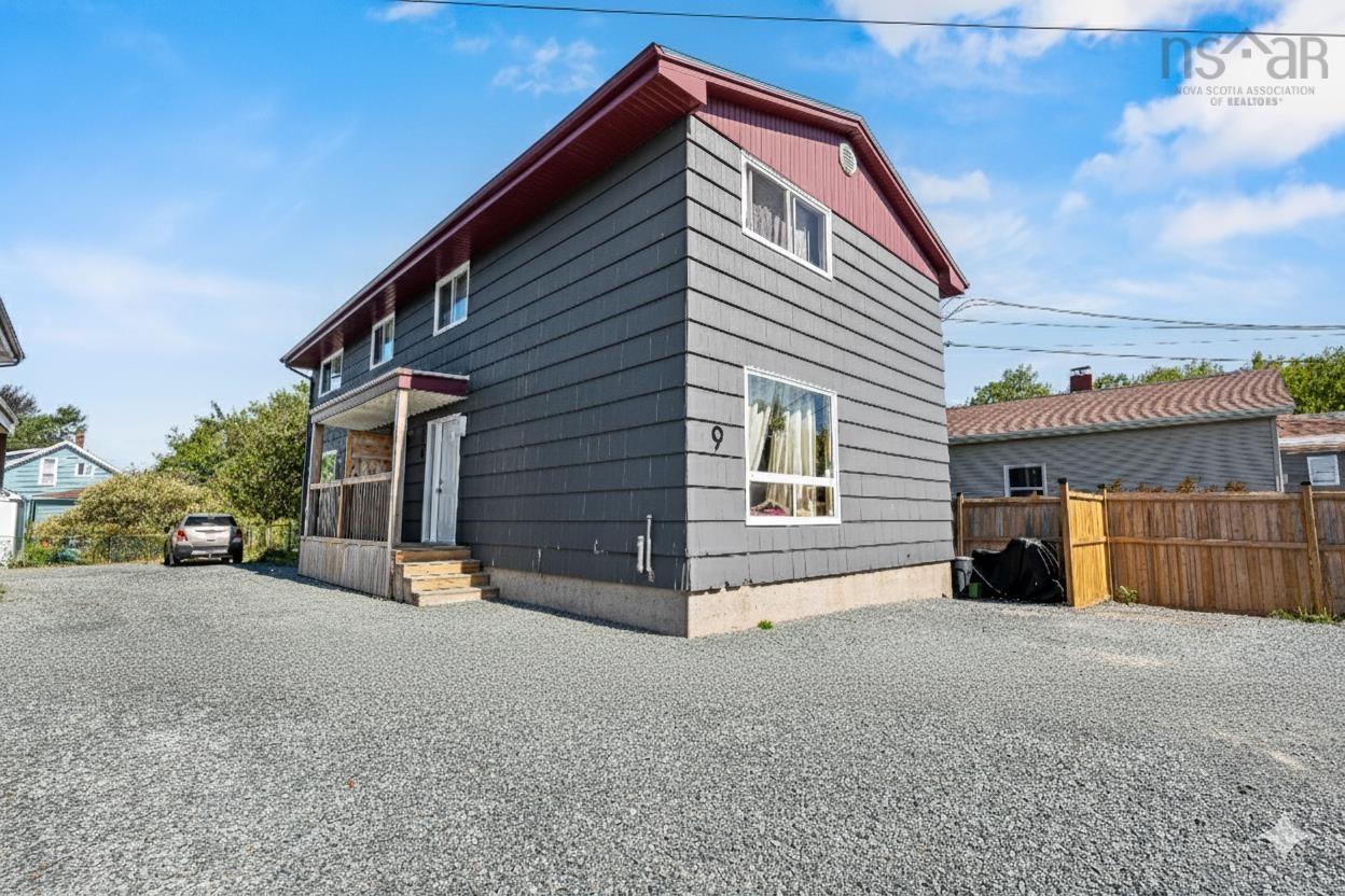 Thumbnail image for 9 A&B Herbert Street MLS<sup>®</sup> 202526168