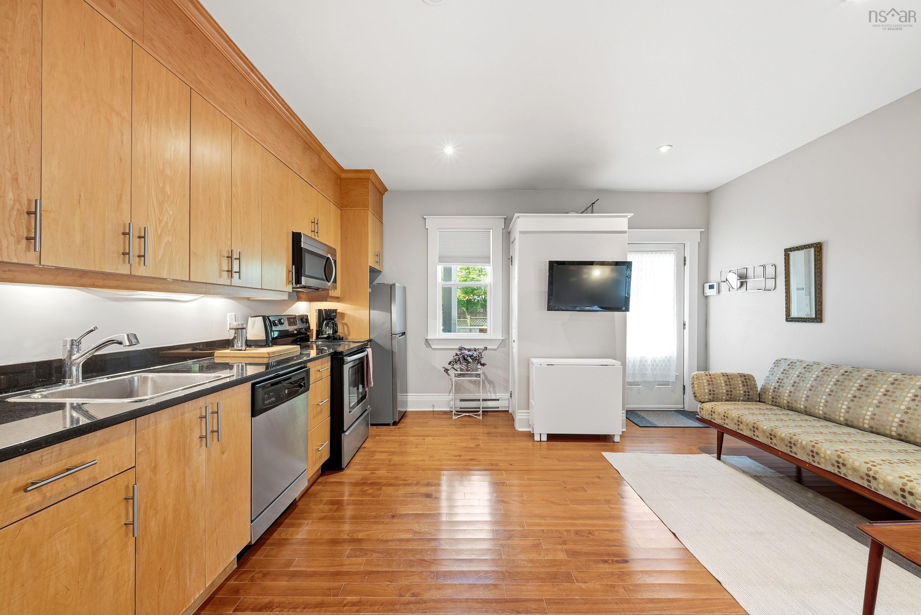 View image 10