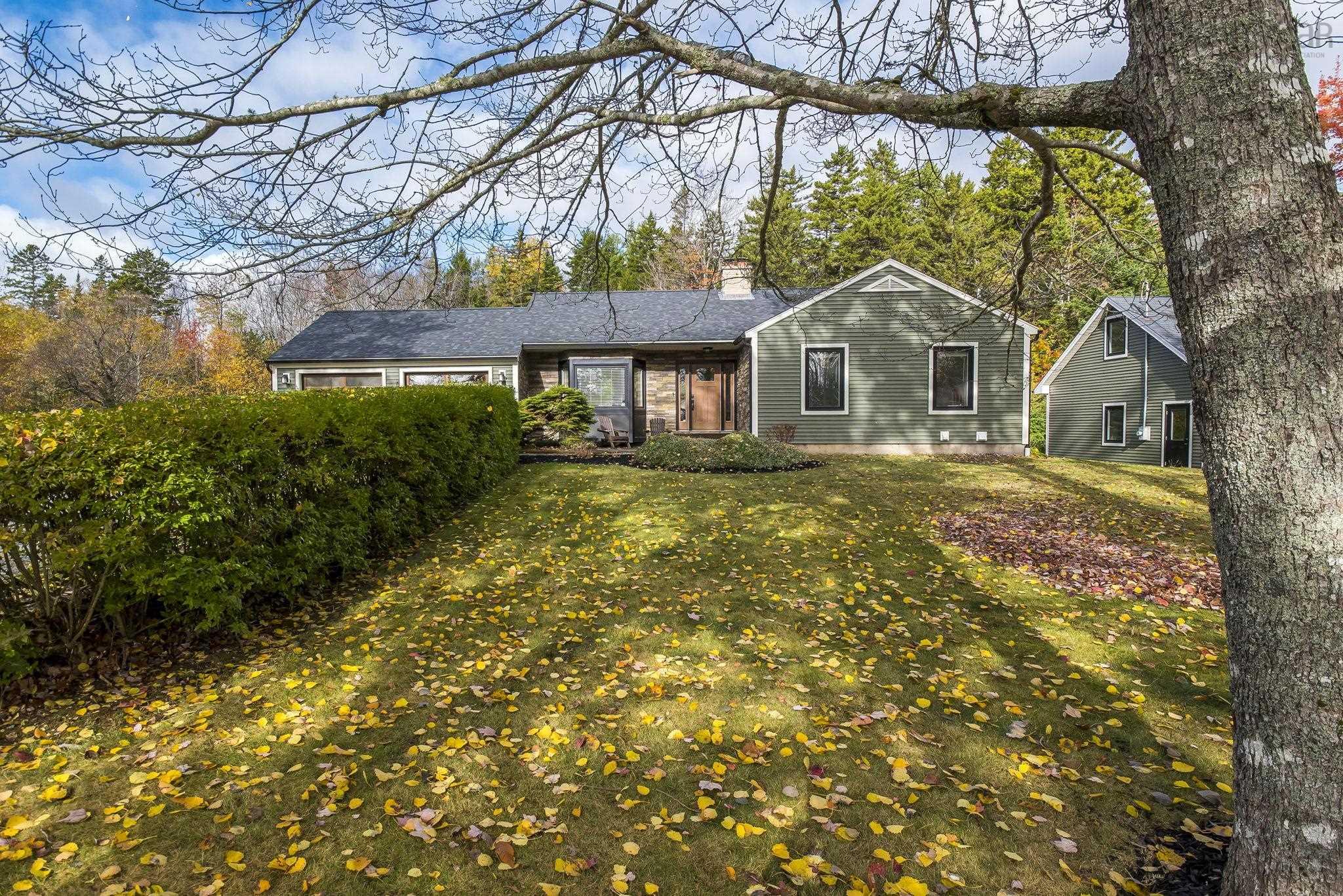 Thumbnail image for 16 Canavan Drive MLS<sup>®</sup> 202526264
