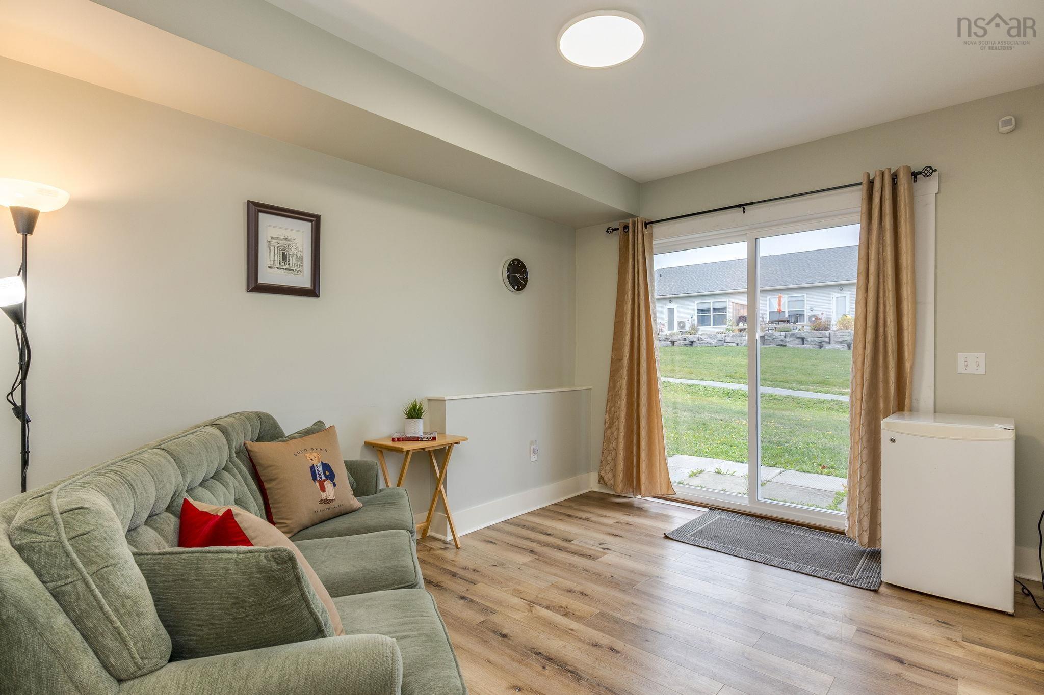 View image 10