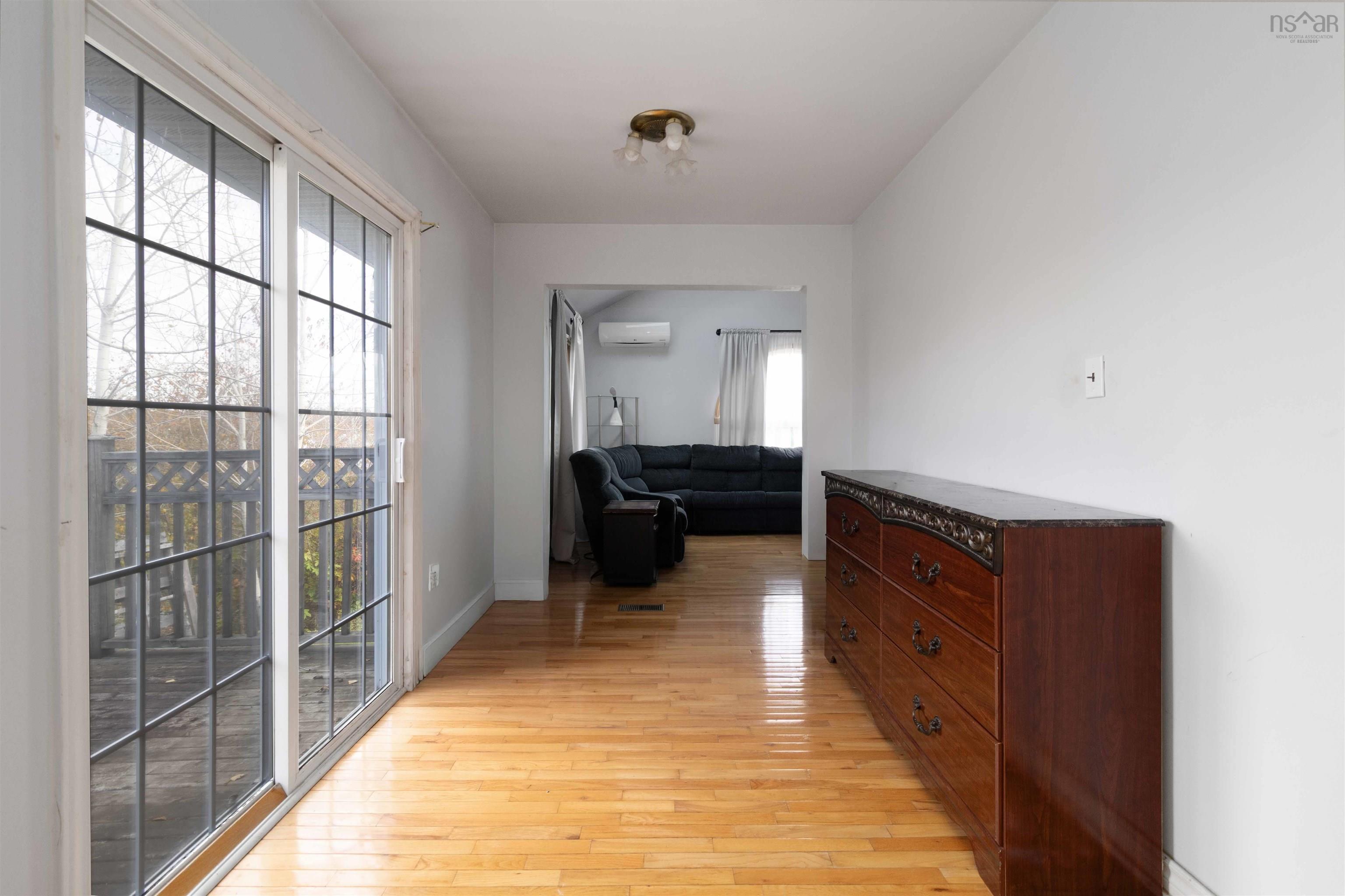 View image 11