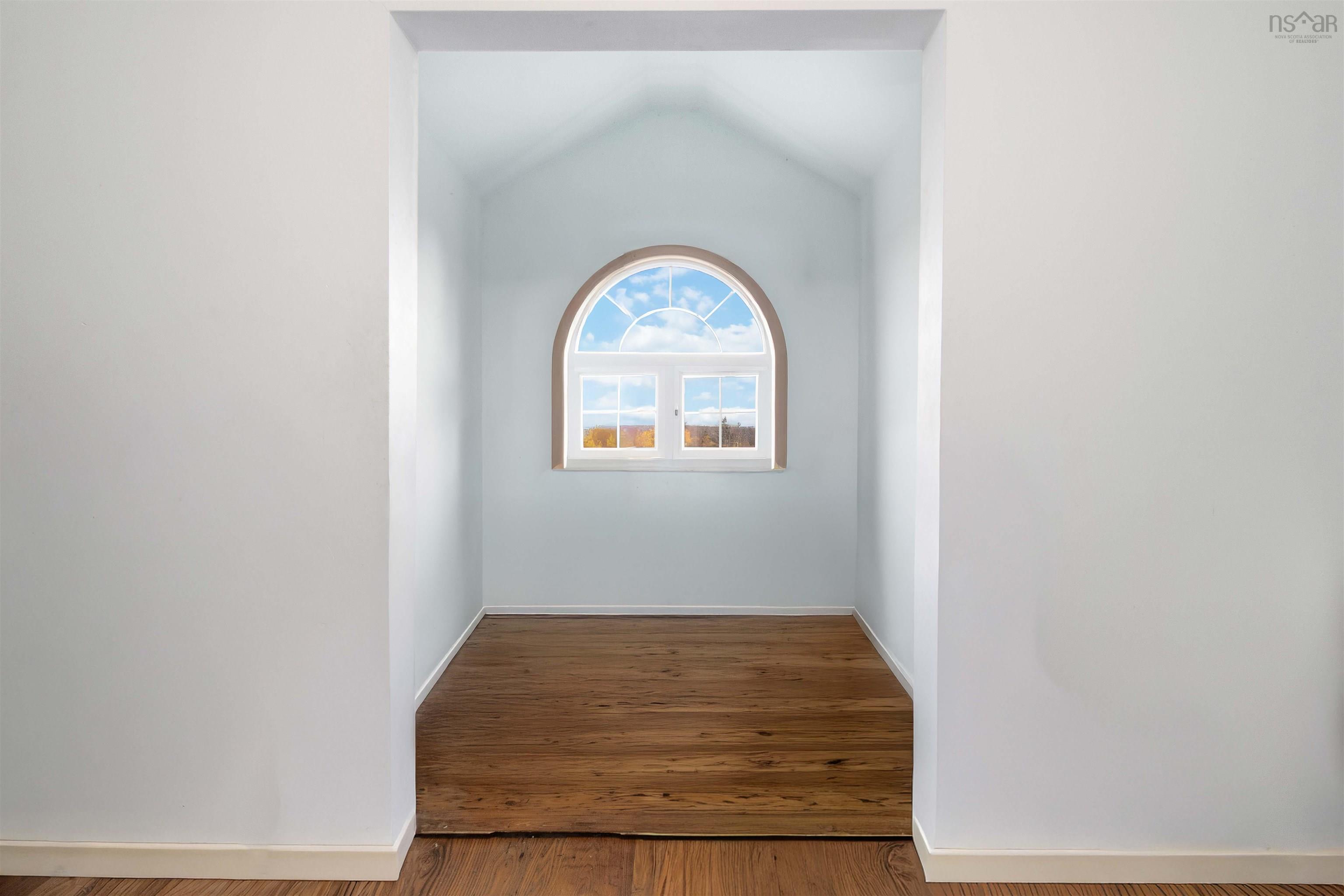 View image 16