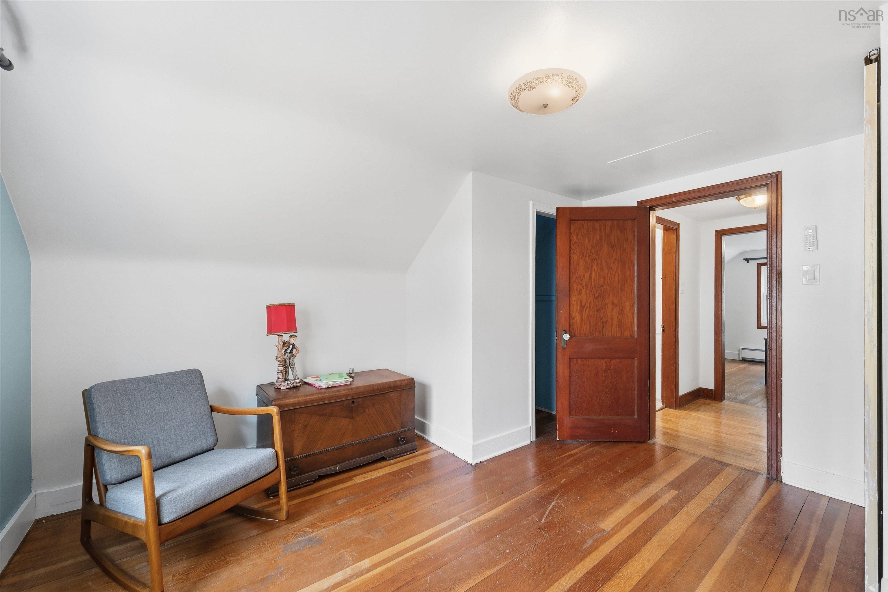 View image 16