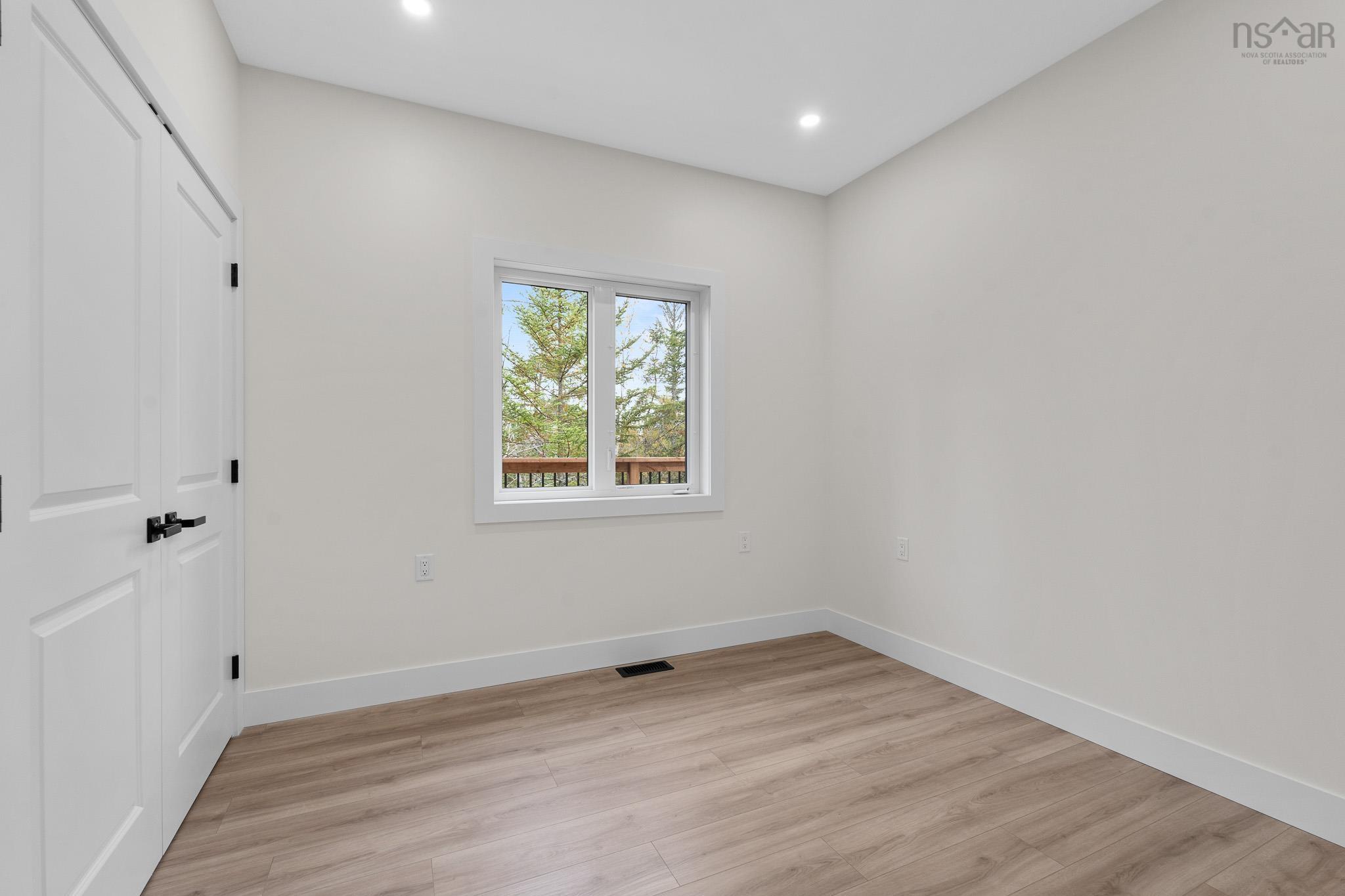 View image 18