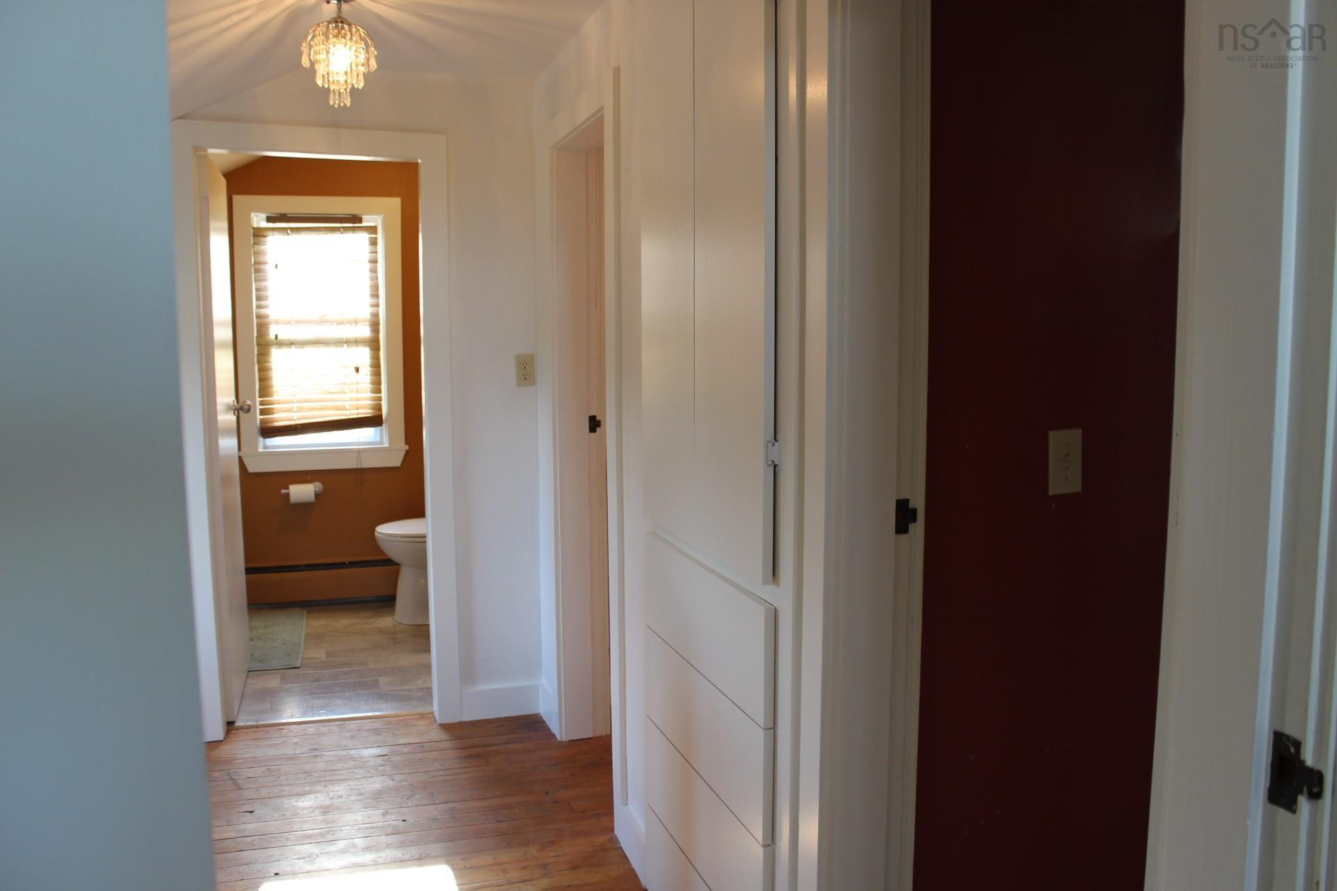 View image 18