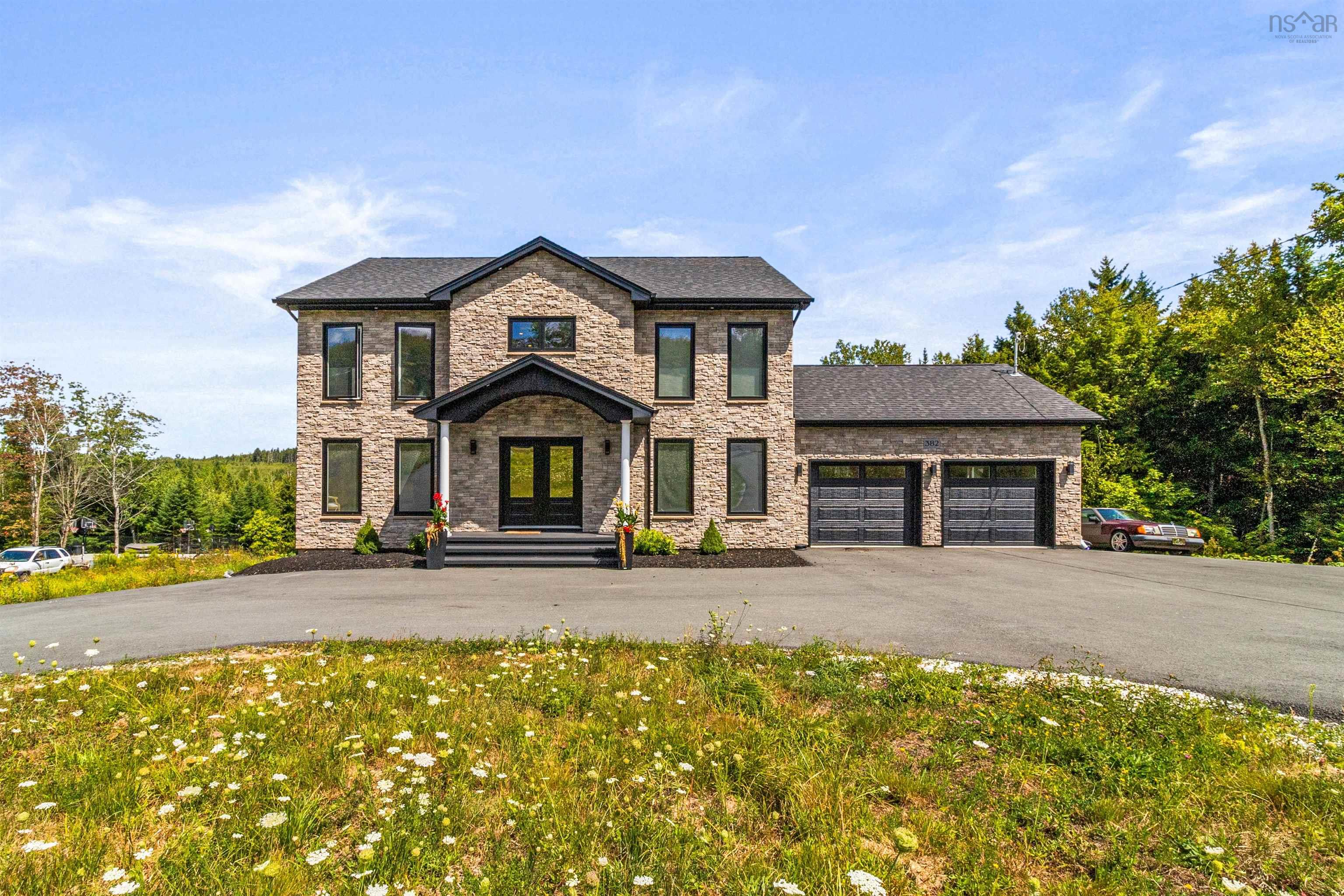 Thumbnail image for 382 Galloway Drive MLS<sup>®</sup> 202526652