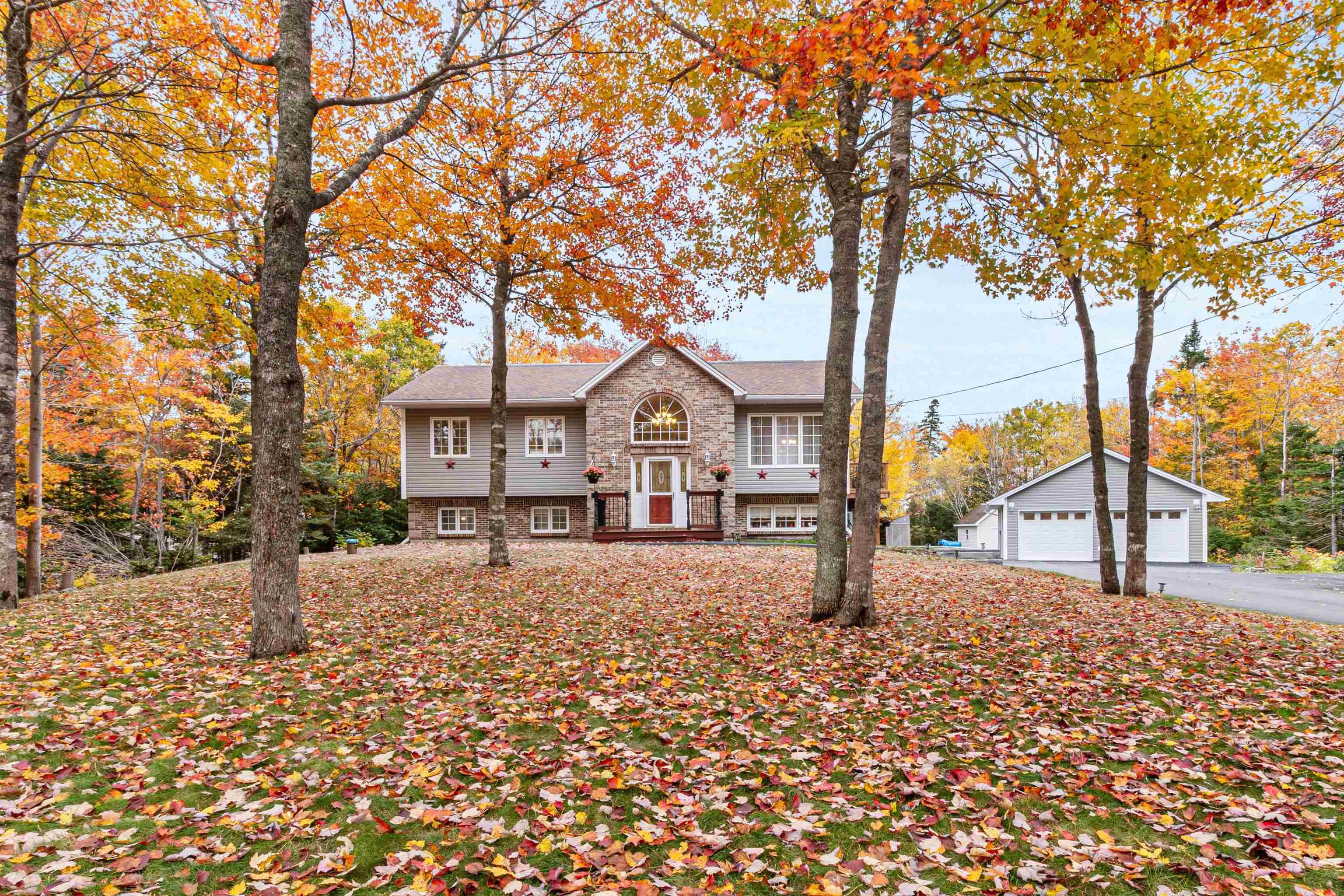 Thumbnail image for 104 Lisa Ann Drive Drive MLS<sup>®</sup> 202526663